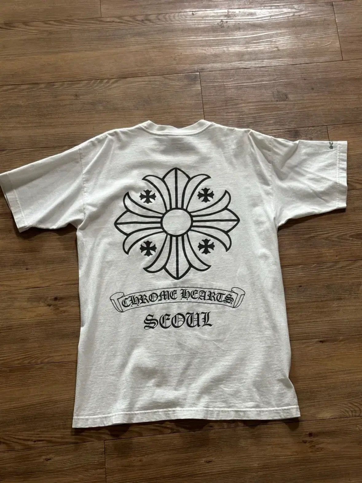 Chrome Hearts Seoul Exclusive Tshirt Size US L / EU 52-54 / 3 - 1 Thumbnail
