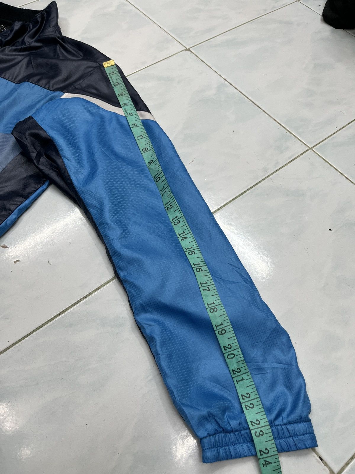 Diadora 🔥🔥🔥STEALS DIADORA LIGHT JACKET Size US M / EU 48-50 / 2 - 18 Thumbnail