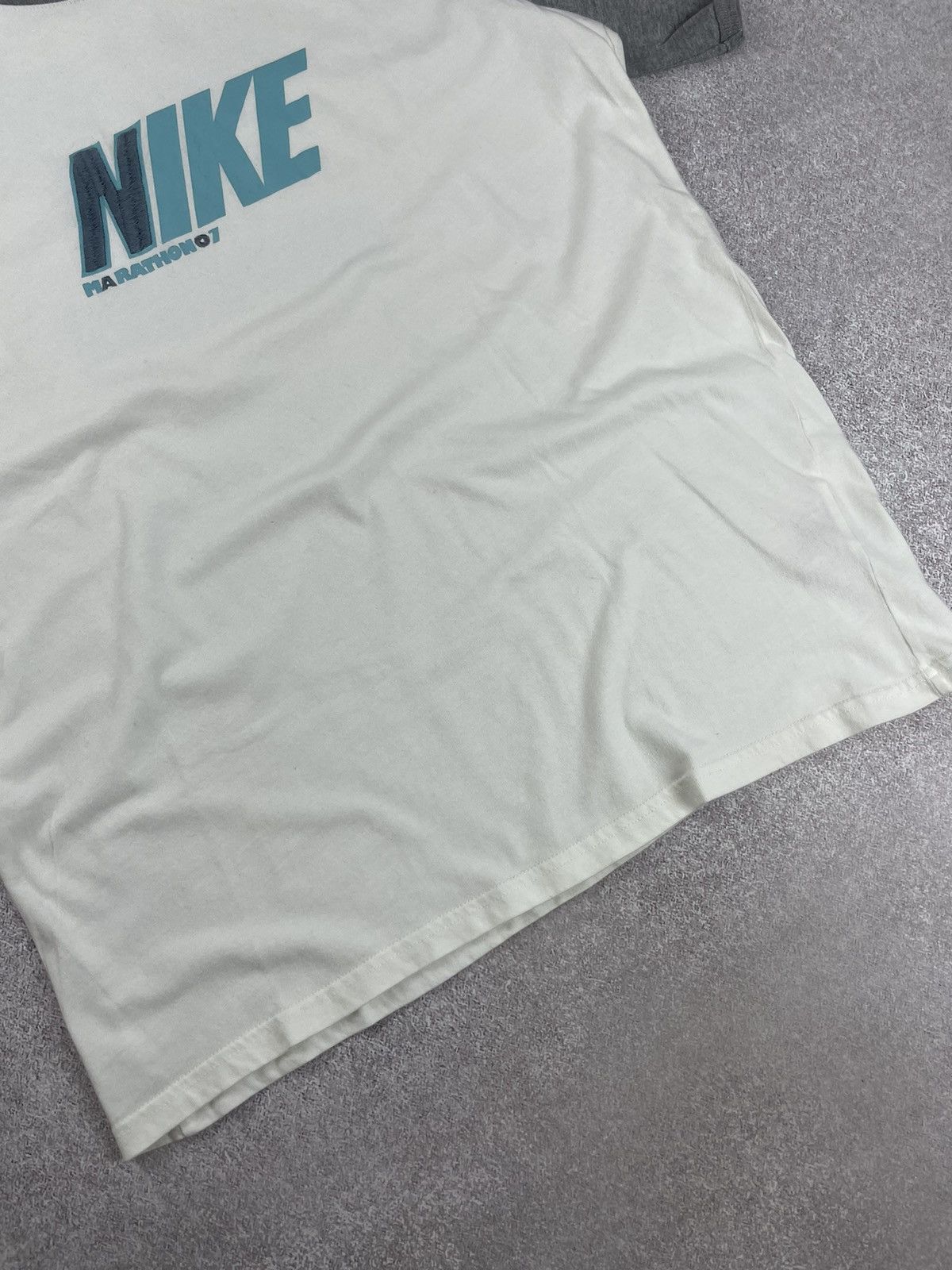 Nike × Vintage Vintage Y2k Nike Marathon Logo Tee T shirt Size US XL / EU 56 / 4 - 3 Thumbnail
