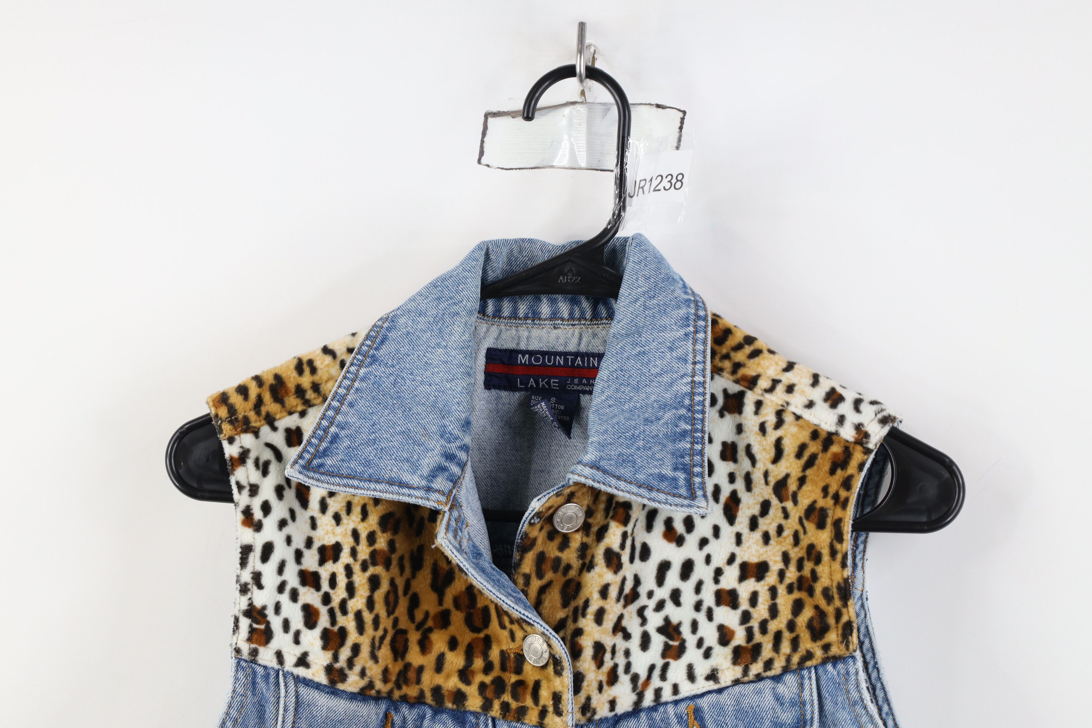 Vintage Vintage 90s Streetwear Leopard Denim Trucker Vest Jacket Size S / US 4 / IT 40 - 2 Thumbnail