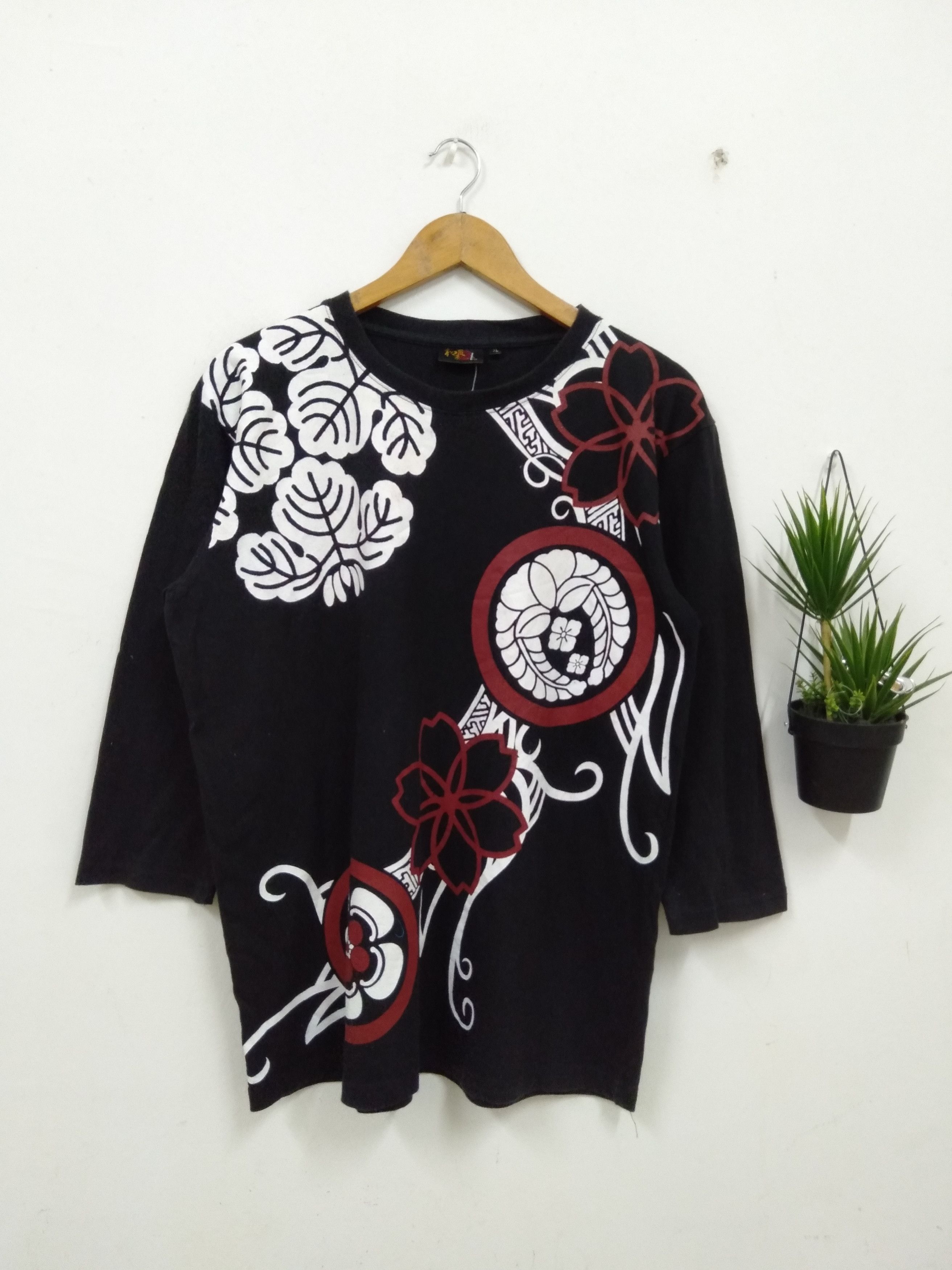 Japanese Brand Bullet Noise Sukajan 3 Quarter t shirt japan brand Size US XL / EU 56 / 4 - 1 Thumbnail