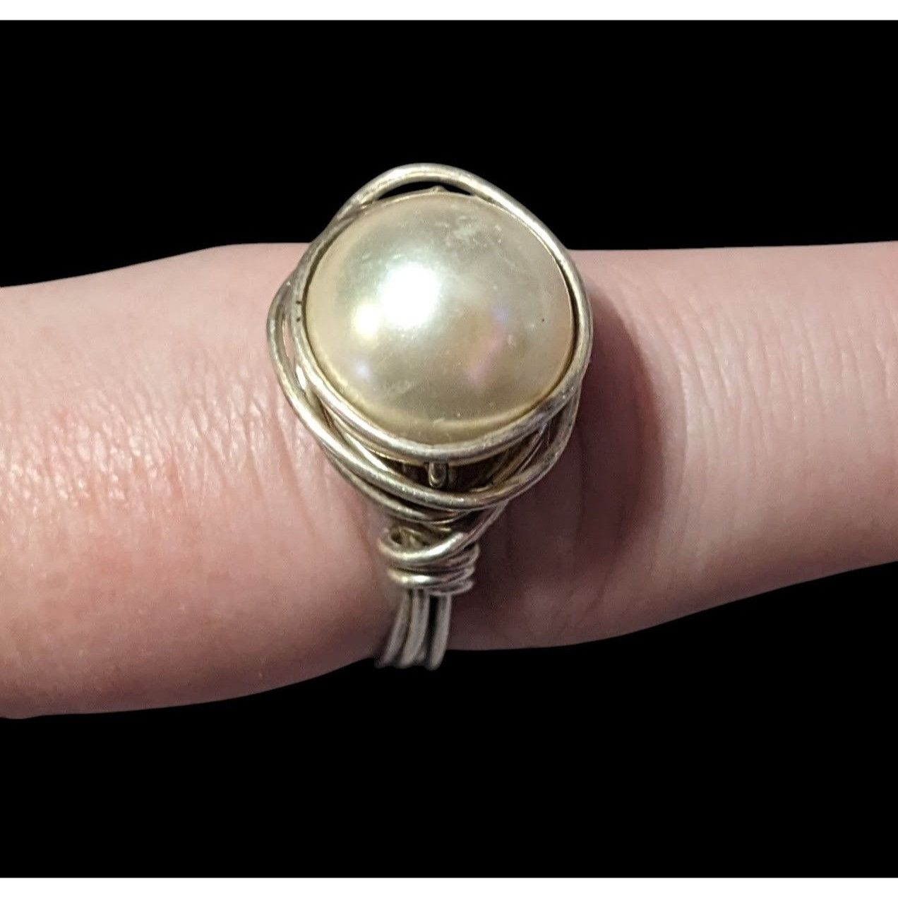 Other Elegant Glam Faux Pearl Wire Wrap Ring Size 9 Size ONE SIZE - 4 Thumbnail