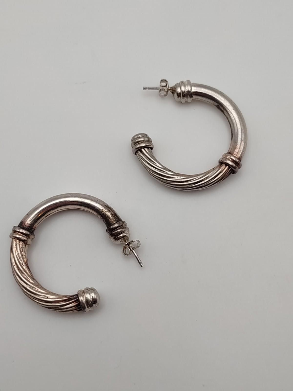 The Unbranded Brand Heavy Italian Sterling Silver Ribbed Hoop Earrings Size ONE SIZE - 1 Thumbnail