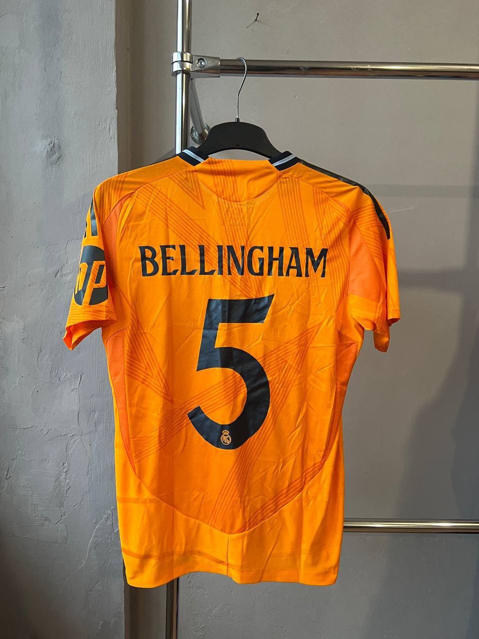Adidas NEW! 2024/25 REAL MADRID #5 BELLINGHAM AWAY SOCCER JERSEY M Size US M / EU 48-50 / 2 - 19 Thumbnail