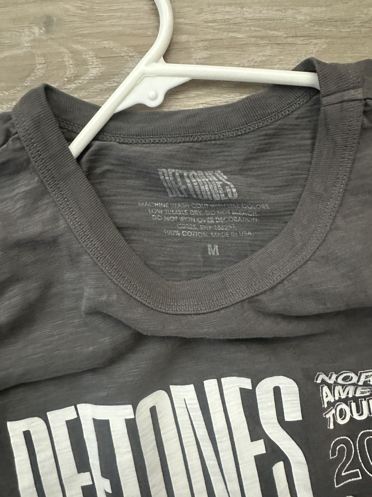 Band Tees Deftones 2025 tour tee Size US M / EU 48-50 / 2 - 2 Thumbnail