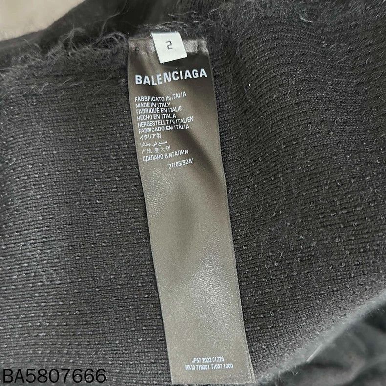 Balenciaga Balenciaga Wool cardigan jacket 2501-Nextarrow Size US M / EU 48-50 / 2 - 3 Thumbnail