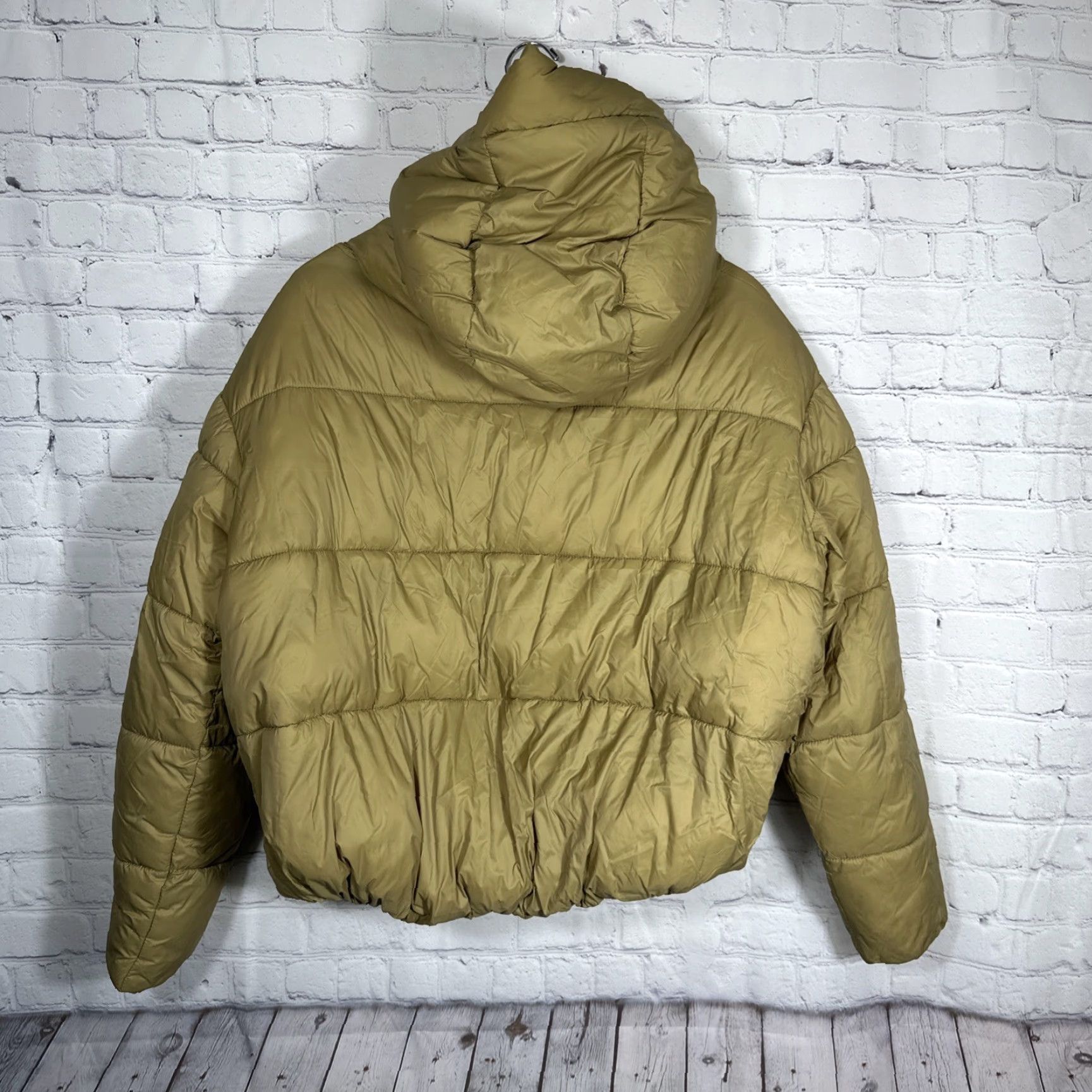 Calvin Klein Calvin Klein Women’s Medium Puffer Jacket Hooded Zip up Winter Coat Size M / US 6-8 / IT 42-44 - 4 Thumbnail