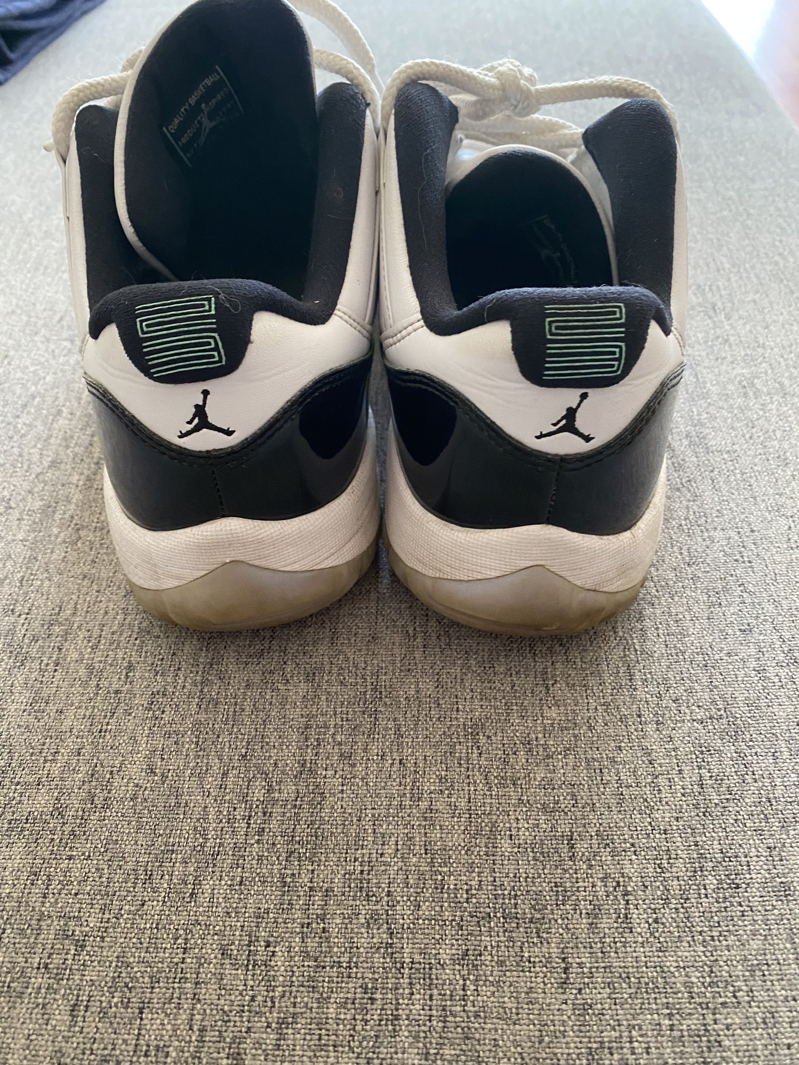 Jordan Brand jordan retro 11 low emerald Size US 9.5 / EU 42-43 - 2 Thumbnail