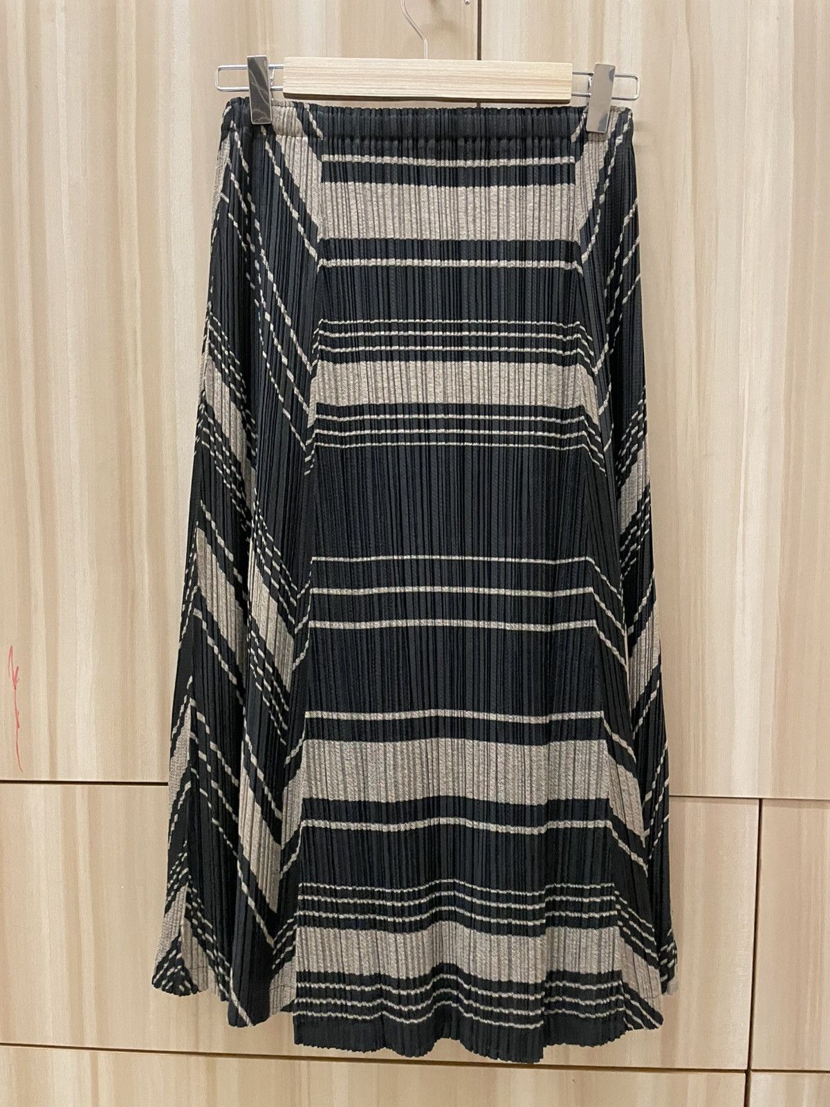 Pleats Please Issey Miyake Issey Miyake Pleats Please PP93 Archive Geometric Midi Skirt Size 30" / US 8 / IT 44 - 6 Thumbnail