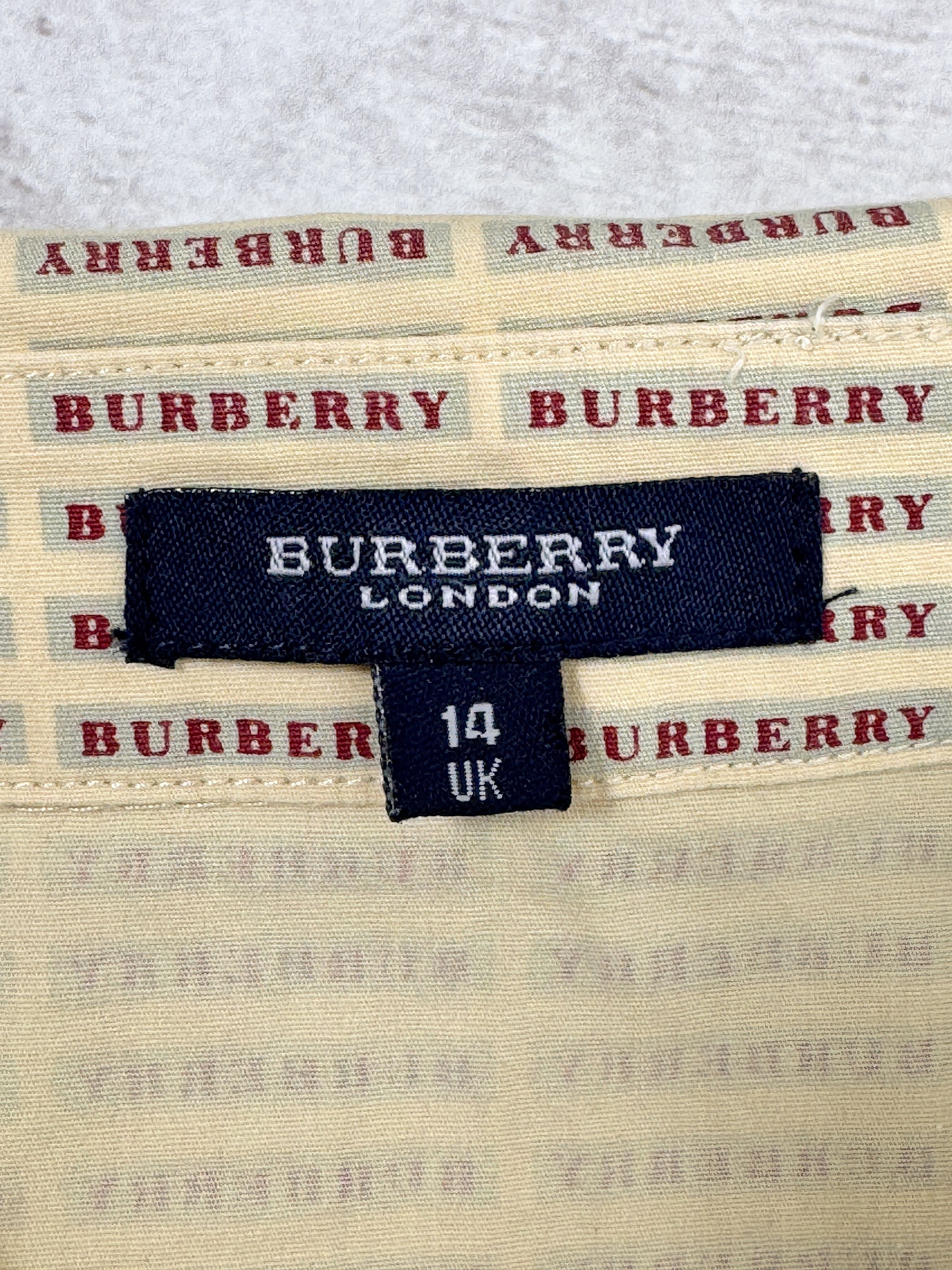 Burberry Vintage Burberry London Shirt Blouse Monogram Logo Women Size L / US 10 / IT 46 - 9 Thumbnail