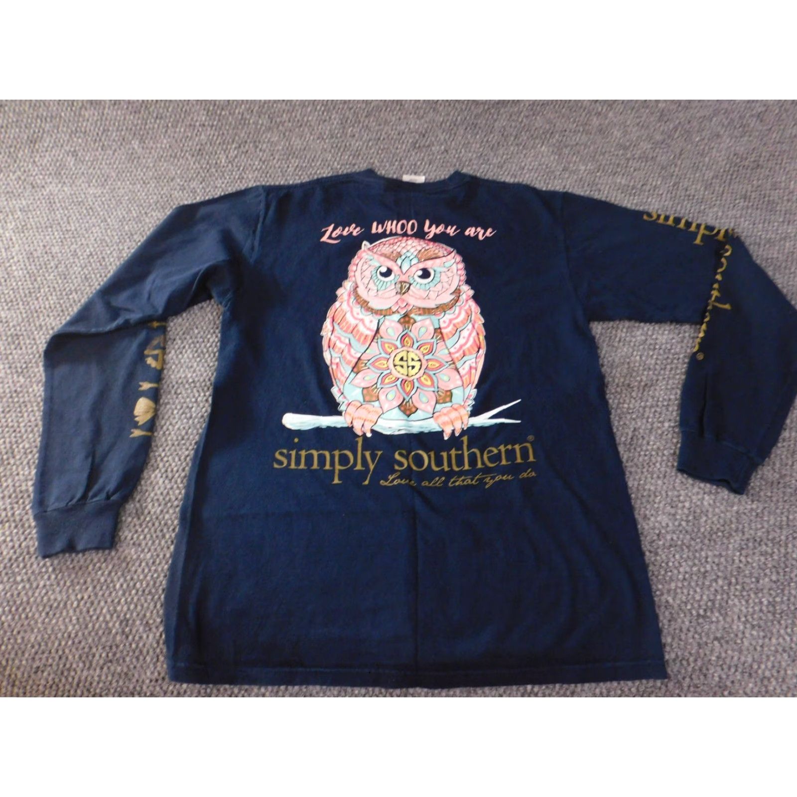 Vintage Simply Southern Shirt Mens M blue owl graphic classic tee nature Shirt Mens Blue Owl Graphic Classic tee nature VINTAGE? No. Size US M / EU 48-50 / 2 - 7 Thumbnail