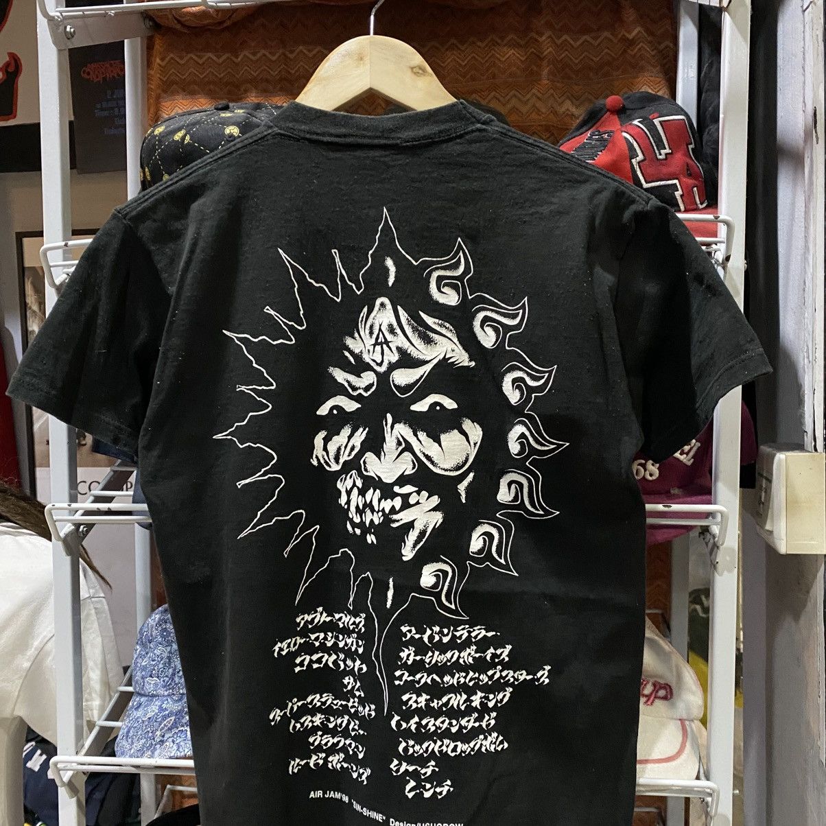 Band Tees VINTAGE‼️Air Jam '98 T-shirt with a design by Tee Size US S / EU 44-46 / 1 - 3 Thumbnail