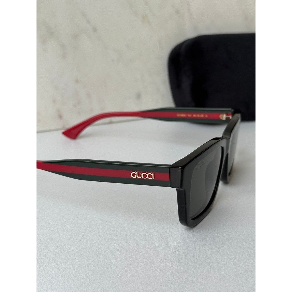Gucci NEW Gucci GG1869S Black Squared Sunglasses $515 Size ONE SIZE - 8 Thumbnail
