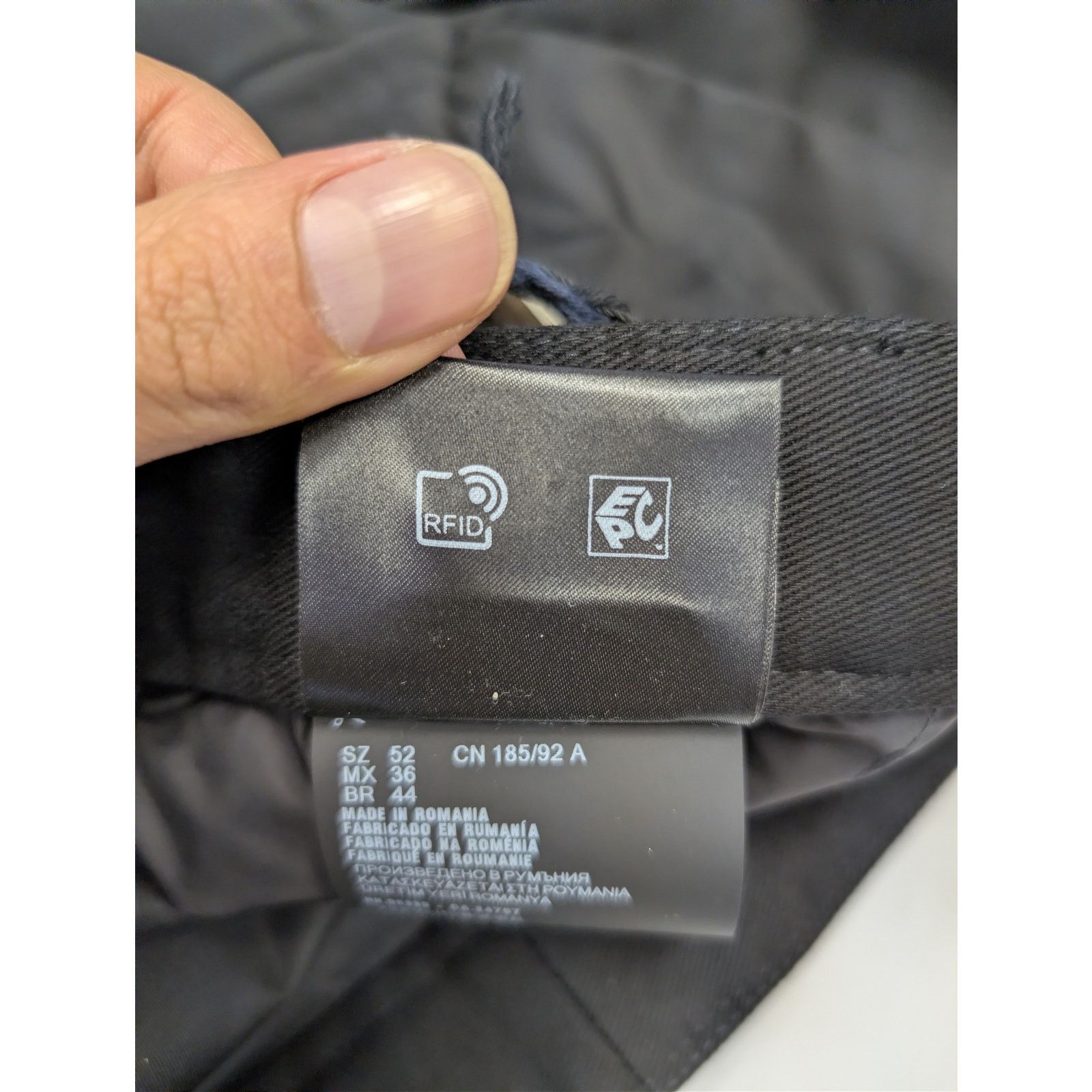 Prada o1rshd1 Re-Nylon Pants Trousers in Black Size US 36 / EU 52 - 13 Thumbnail