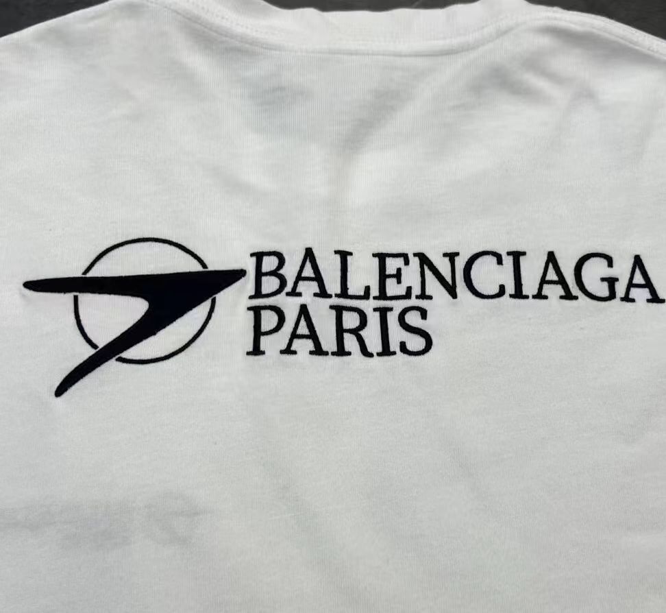 Balenciaga Balenciaga Embroidered boomerang Logo Short 2410-Nextarrow Size US M / EU 48-50 / 2 - 4 Thumbnail
