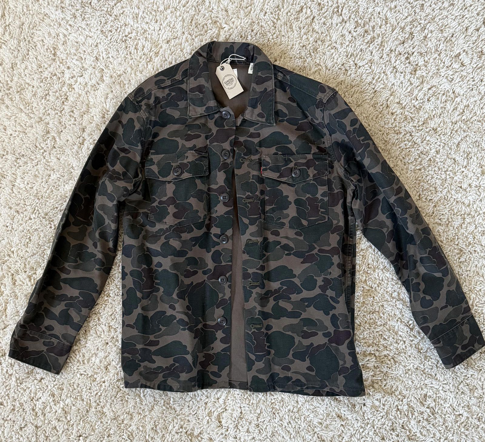 Levi's Levi's Camouflage Button-Up Jacket Size Small NWT Size US S / EU 44-46 / 1 - 1 Thumbnail
