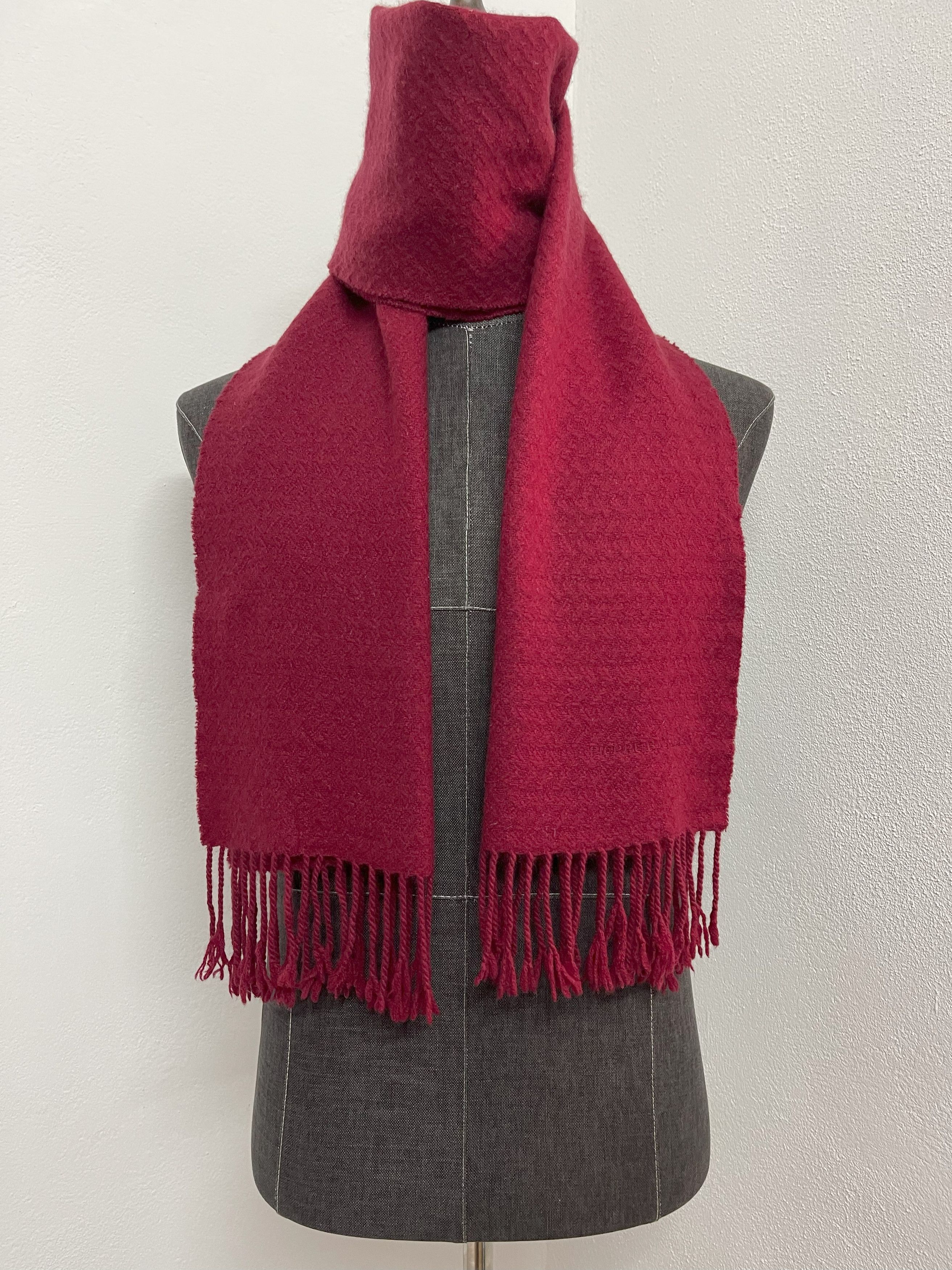 Pierre Balmain Vintage Pierre Balmain Scarf / Muffler - 6054 Size ONE SIZE - 1 Thumbnail