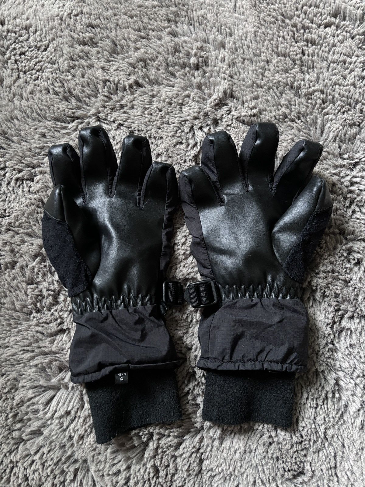 The North Face × Vintage The North Face Hydroseal vinatge black gloves size S Size ONE SIZE - 3 Thumbnail