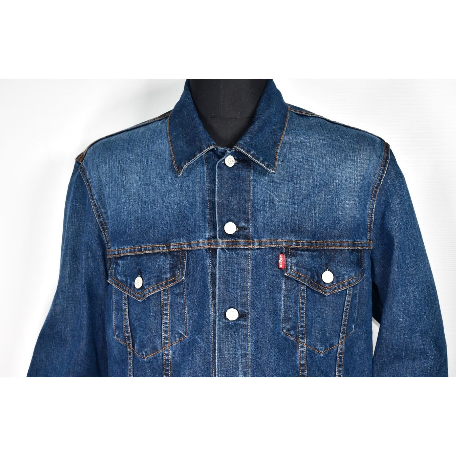 Levi's Levi’s Trucker Jacket Denim Blue XL Men’s Regular Size 100% Cotton Casual Jacket | 64cm Chest 73cm Length 70cm Sleeve Standard Size US 36 / EU 52 - 4 Thumbnail
