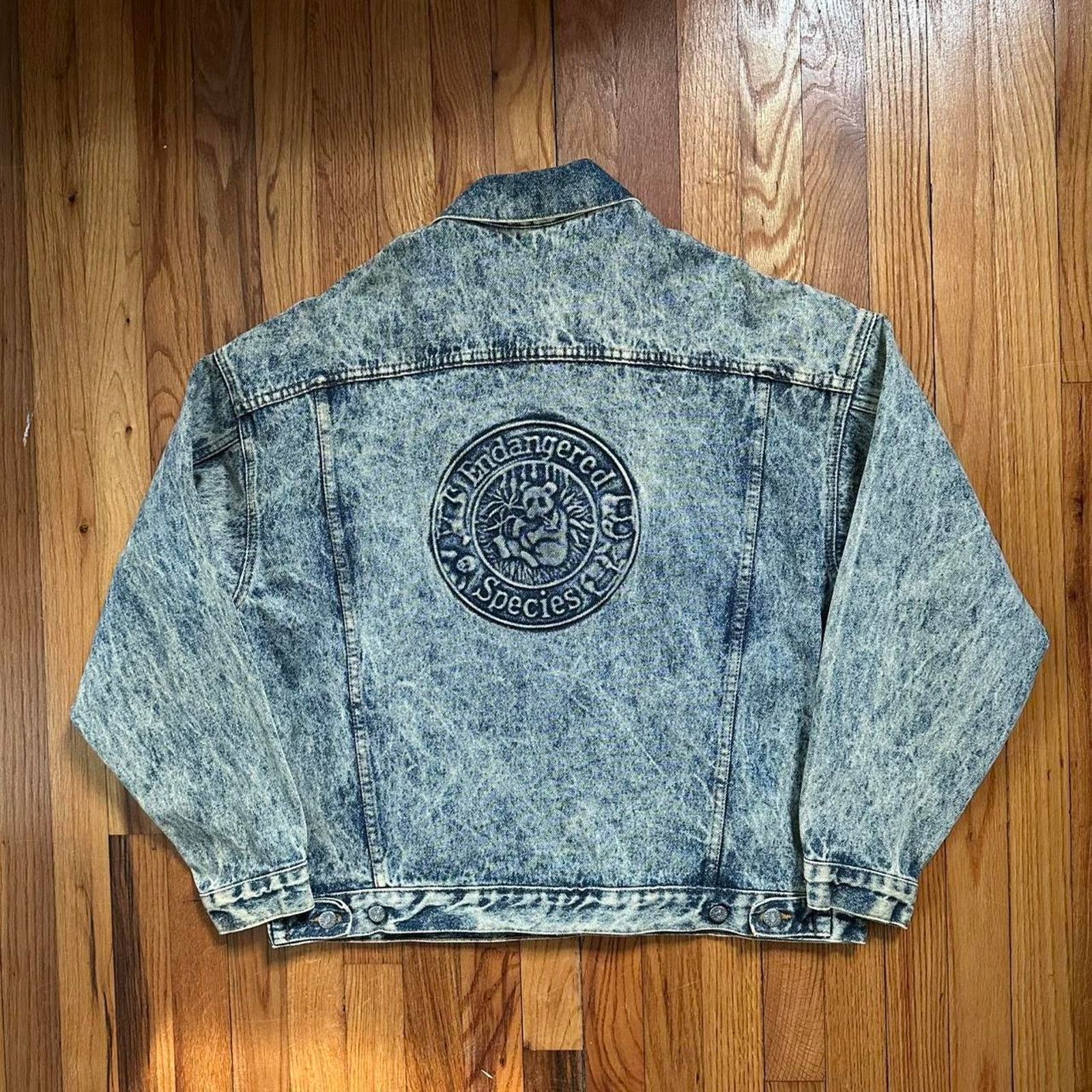 Vintage Acid Wash Denim Jacket Endangered Species Panda Embossed L Size US L / EU 52-54 / 3 - 1 Thumbnail
