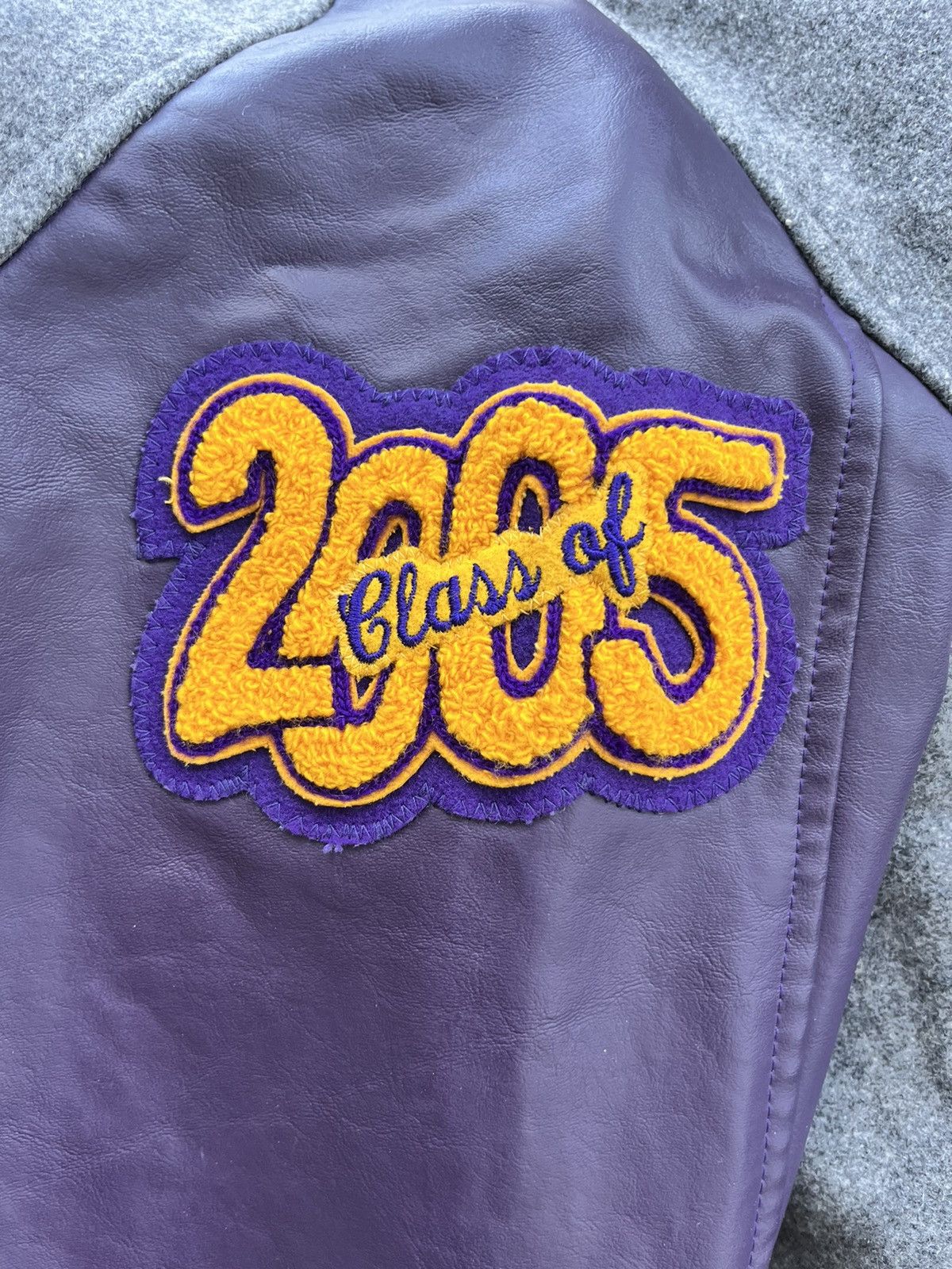 Vintage Purple Yellow 2005 Leather Varsity Jacket Size US L / EU 52-54 / 3 - 4 Thumbnail
