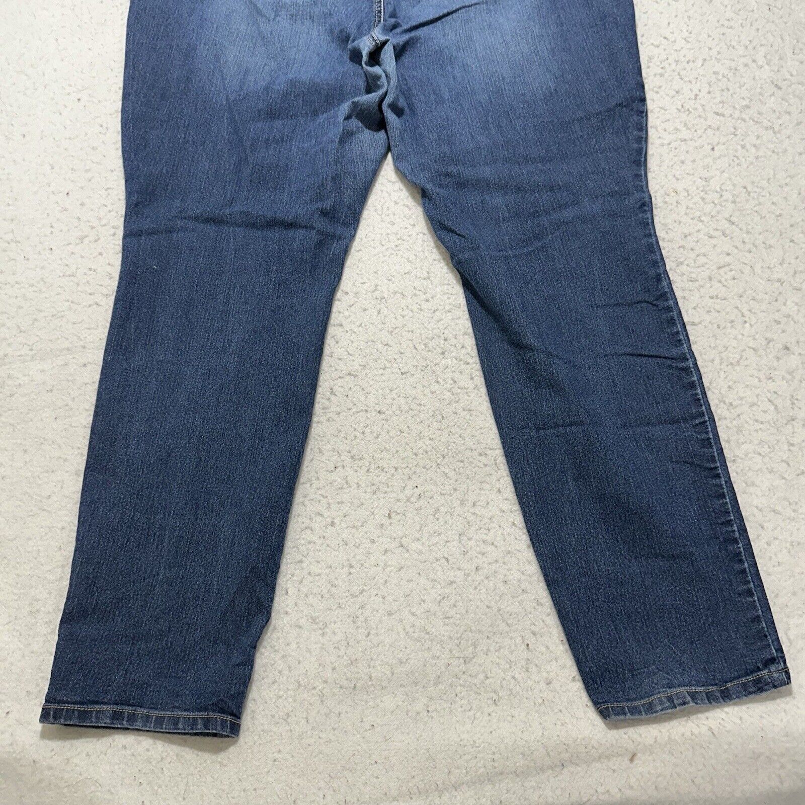 Other Torrid 20 Short Skinny Mid Rise Stretch Blue Jeans 40x28 Size 42" / US 20 - 9 Thumbnail