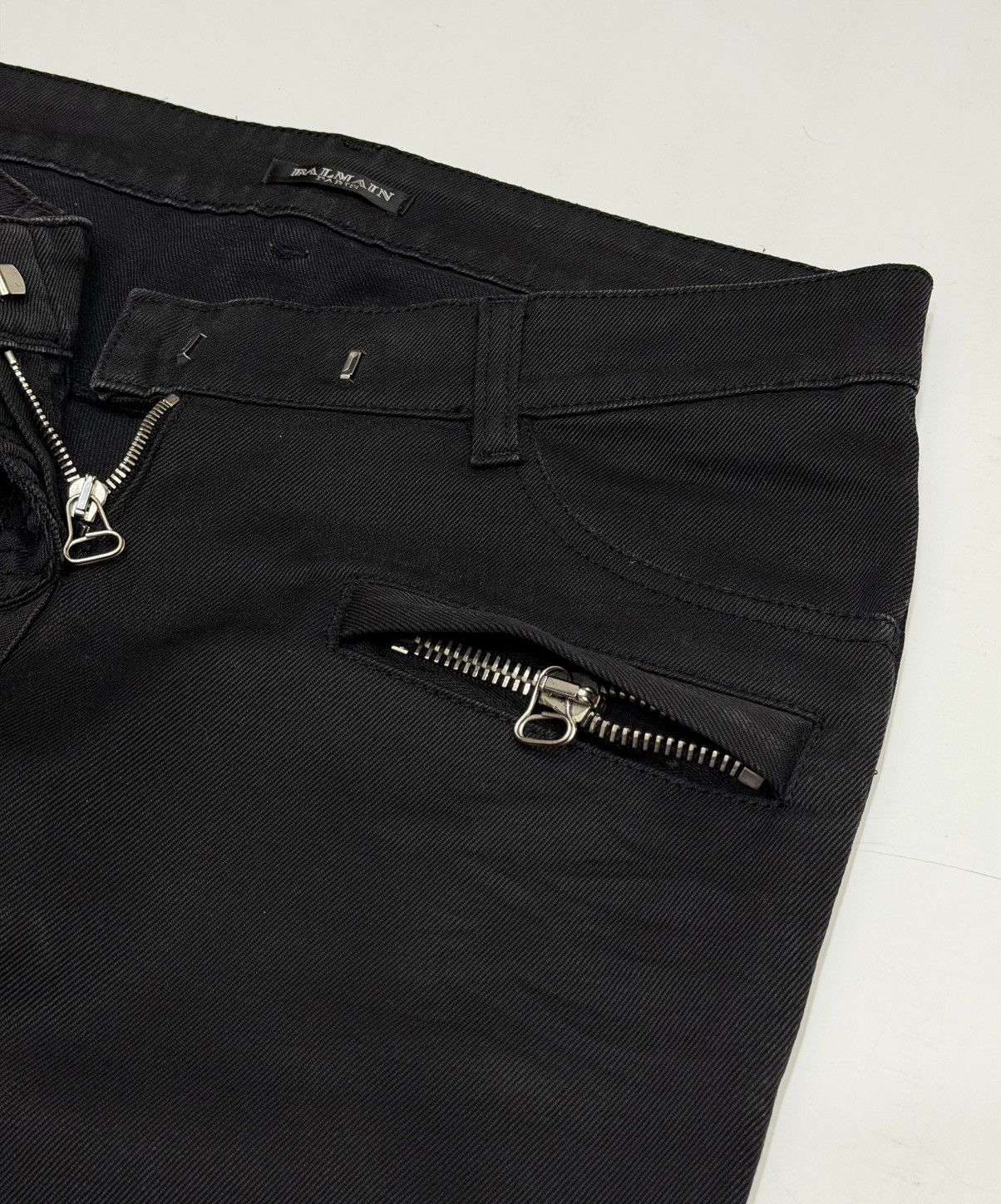 Balmain BALMAIN by Decarnin FW2009 Waxed Biker Black Denim Jeans zip Size US 28 / EU 44 - 11 Thumbnail
