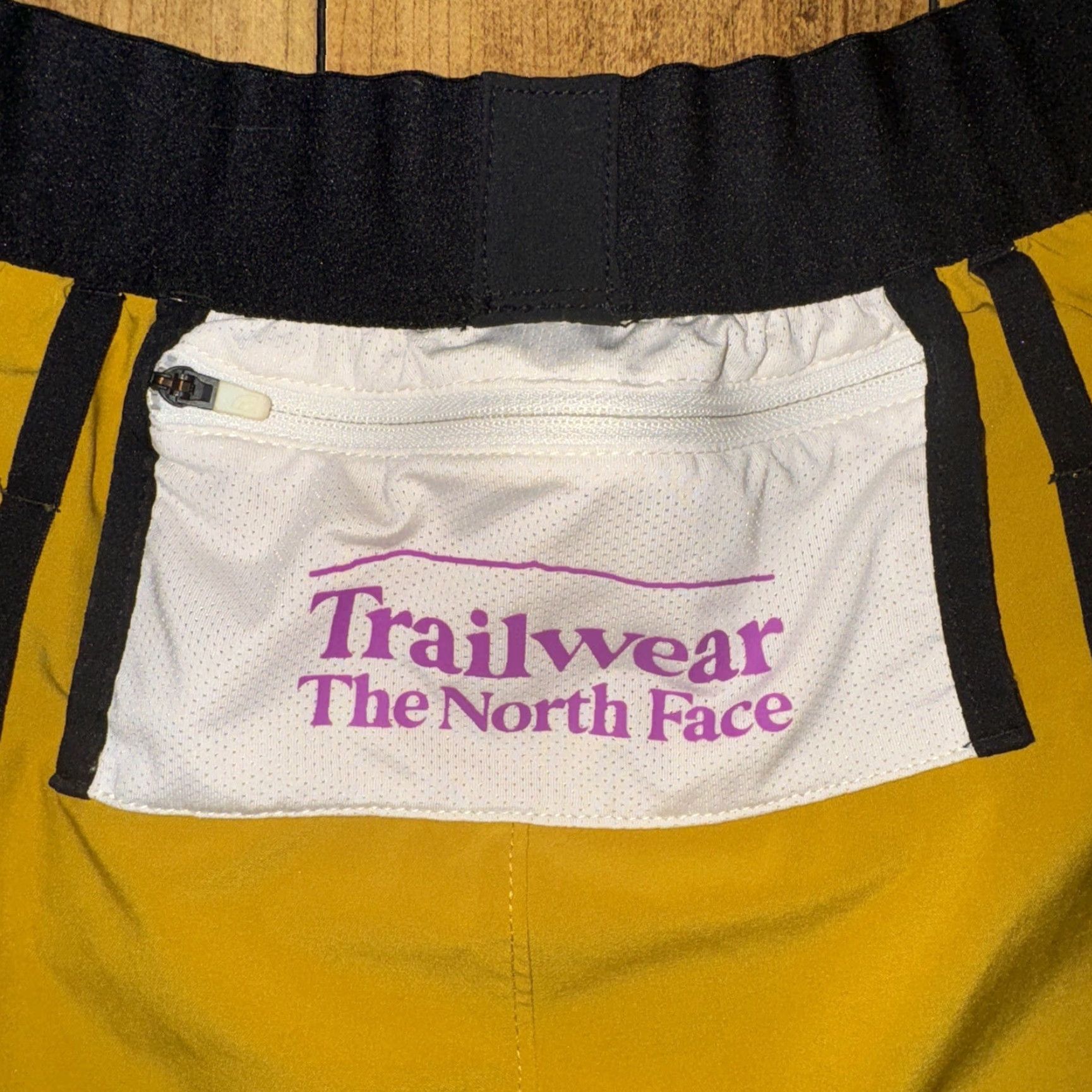 The North Face The North Face Women’s Shorts Medium Yellow Size 32" / US 10 / IT 46 - 6 Thumbnail
