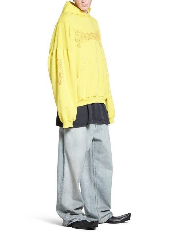 Balenciaga o1la1rc1a0725 Darkwave Round Hoodie Oversized in Yellow Size US M / EU 48-50 / 2 - 3 Thumbnail