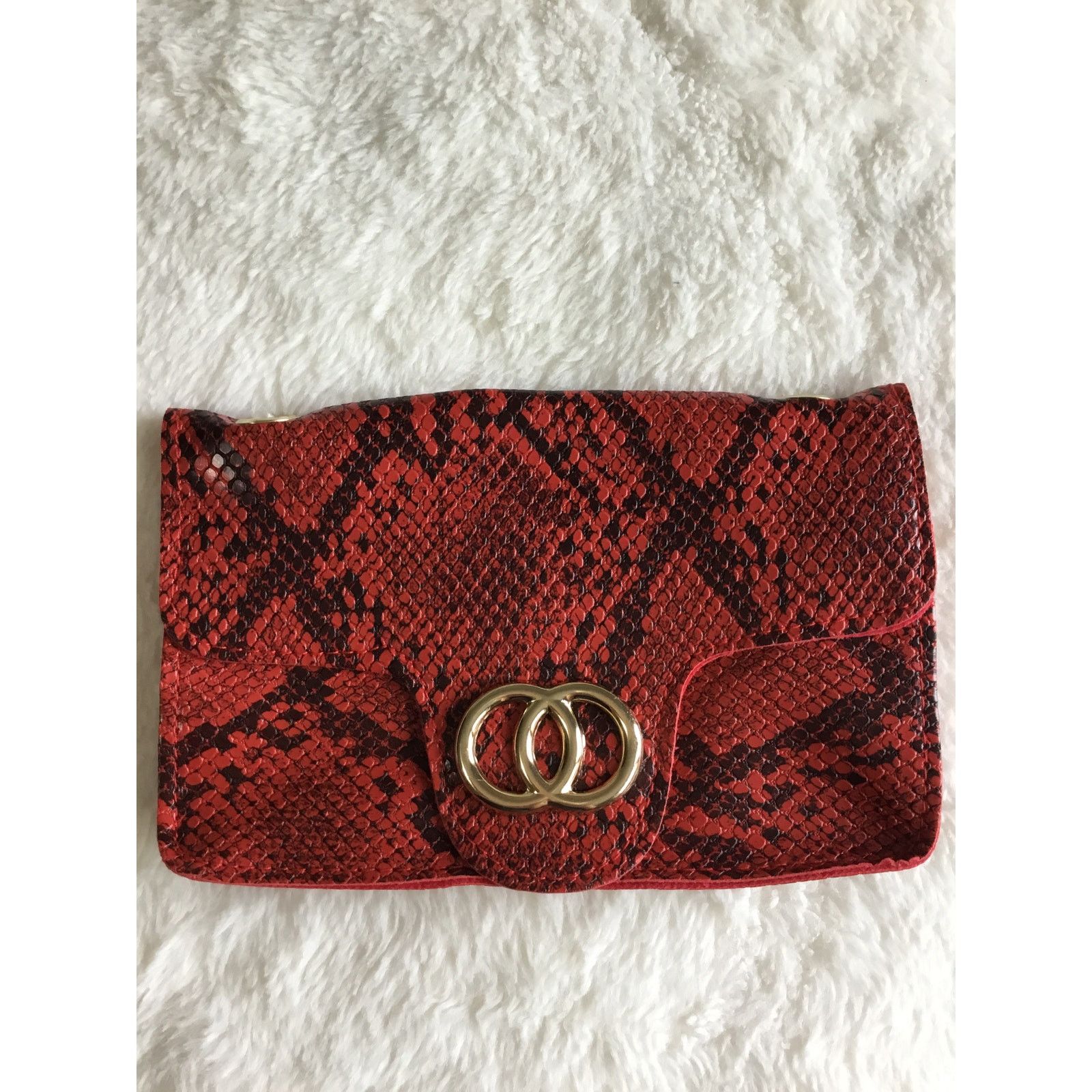 Other Red Faux Snake Leather Metal Rings Gold Chain Crossbody Bag Size ONE SIZE - 1 Thumbnail