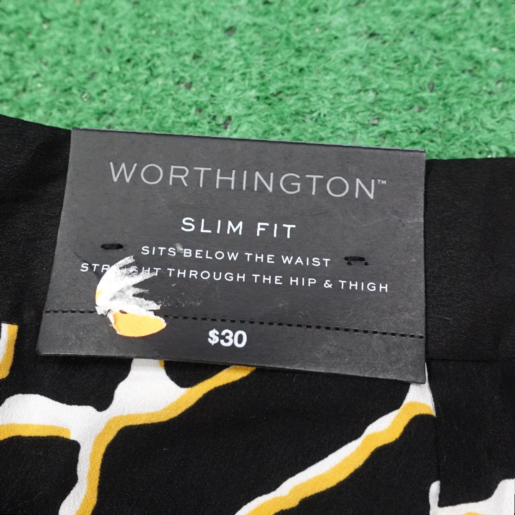 Worthington Worthington Skimmer Shorts Womens 14 Black Gold Giraffe Animal Print Slim Fit Casual Summer Womens Size 36" / US 14 / IT 50 - 4 Thumbnail