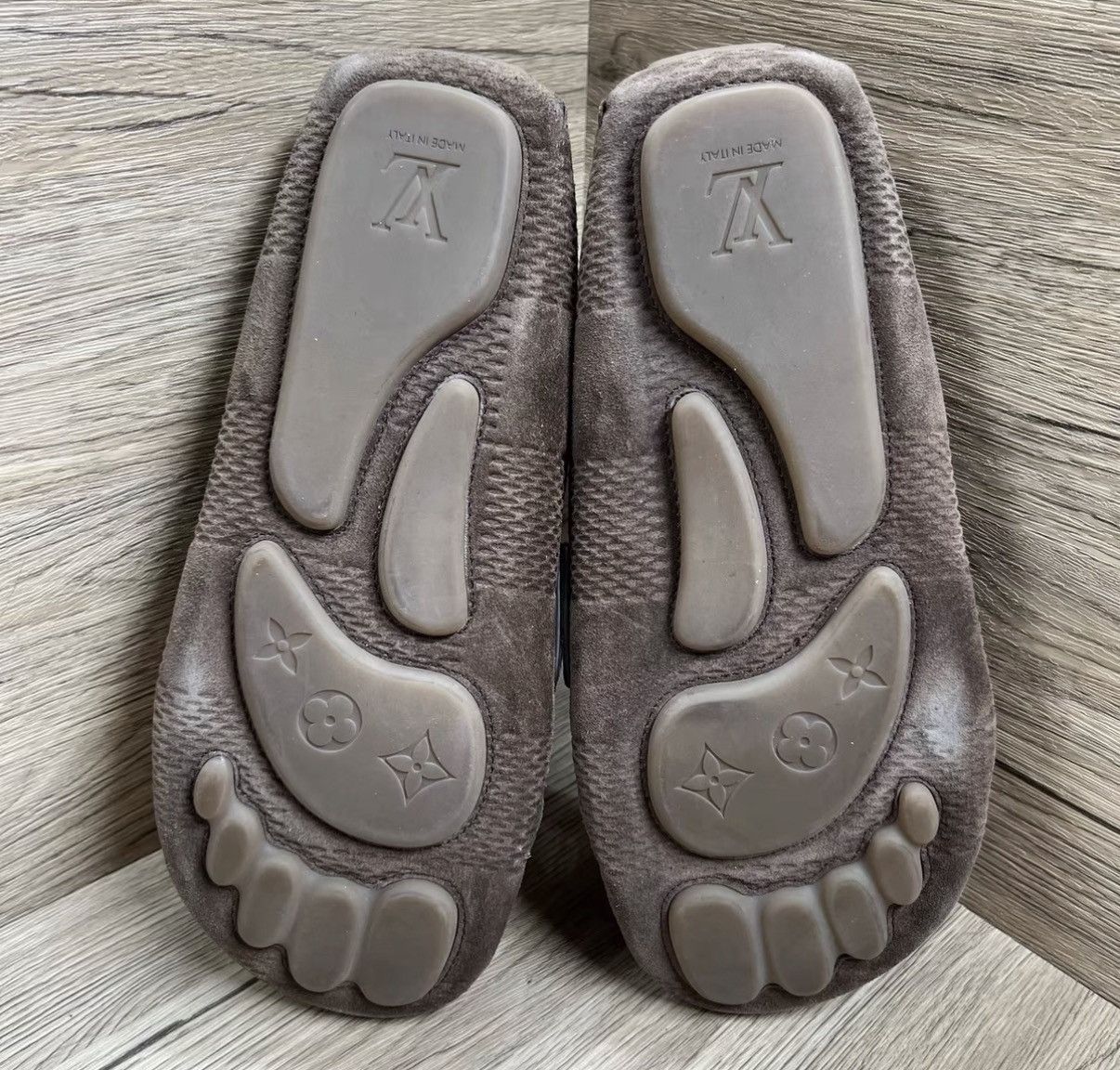 Louis Vuitton LV Louis Vuitton Footprint Brown Damier Bear Paw Loafers J41 Size US 8 / EU 41 - 5 Thumbnail