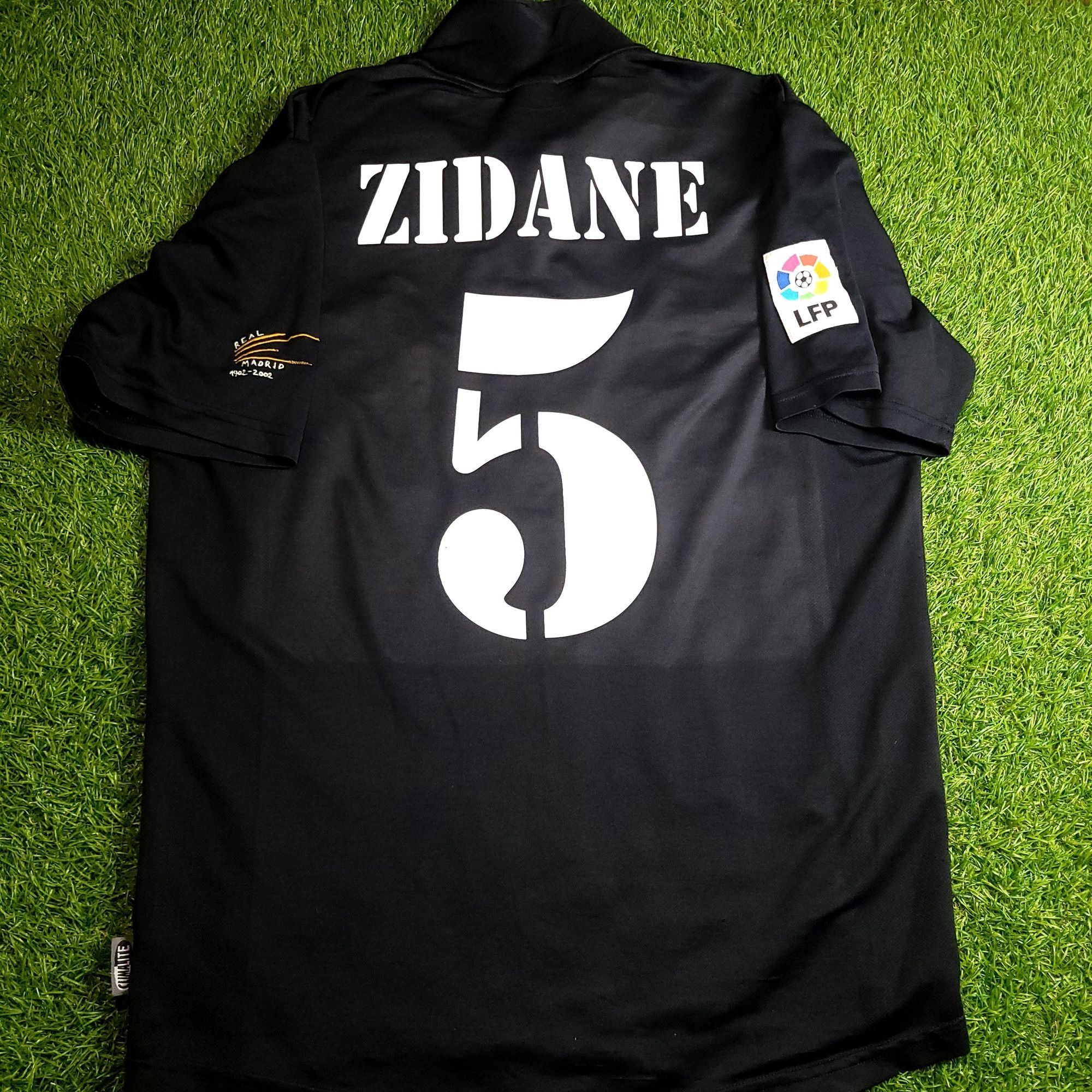 Adidas Zidane Real Madrid CENTENARY 2001 2002 Away Soccer Jersey M Size US M / EU 48-50 / 2 - 1 Thumbnail