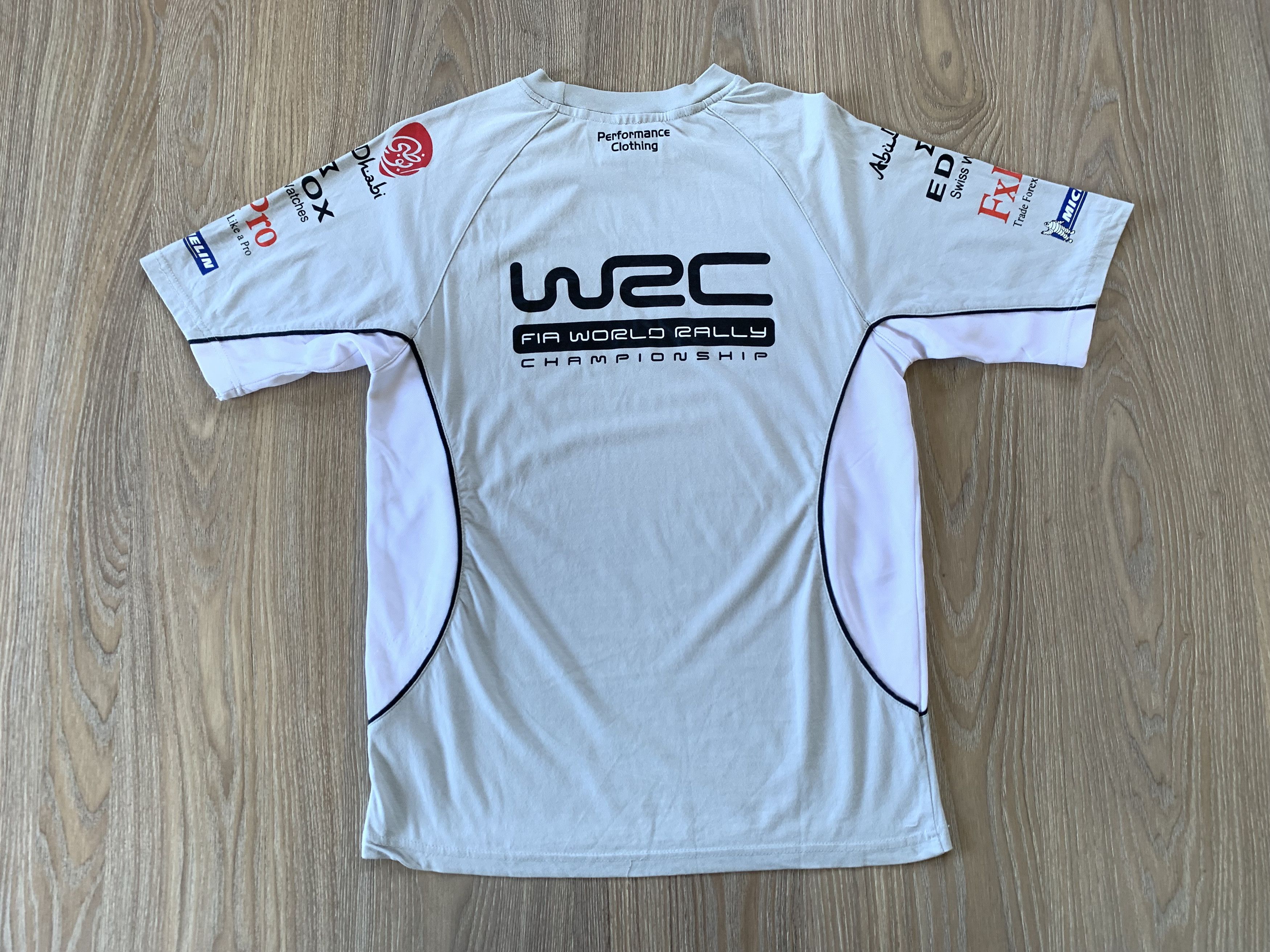 Vintage Vintage WRC FIA Rally Championship 2011 Printed T-Shirt Size US M / EU 48-50 / 2 - 3 Thumbnail