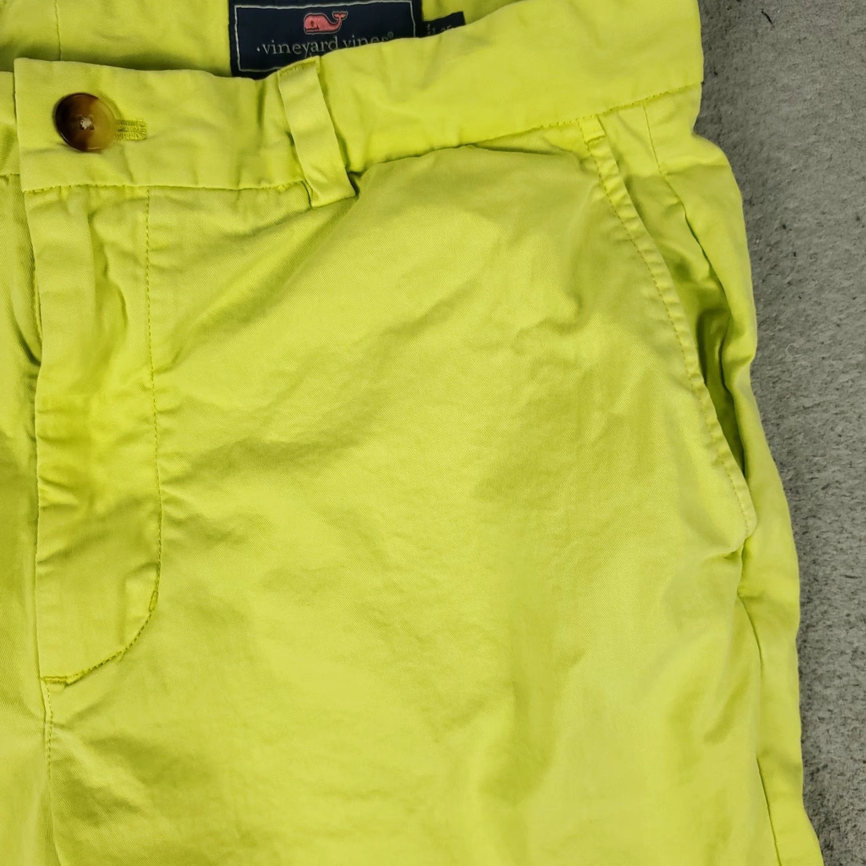 Vineyard Vines Vineyard Vines Shorts Mens Size 35 Lime Green/Yellow Casual Flat Front Chino Lounge? Size US 35 - 3 Thumbnail