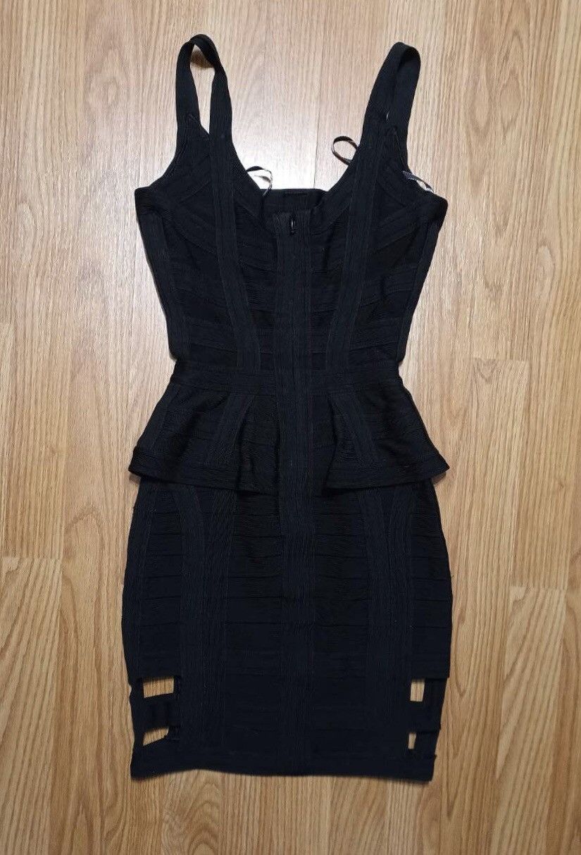 Herve Leger HERVE LEGER Peplum Waist Caging Structured Bandage Dress XS Size XS / US 0-2 / IT 36-38 - 4 Thumbnail