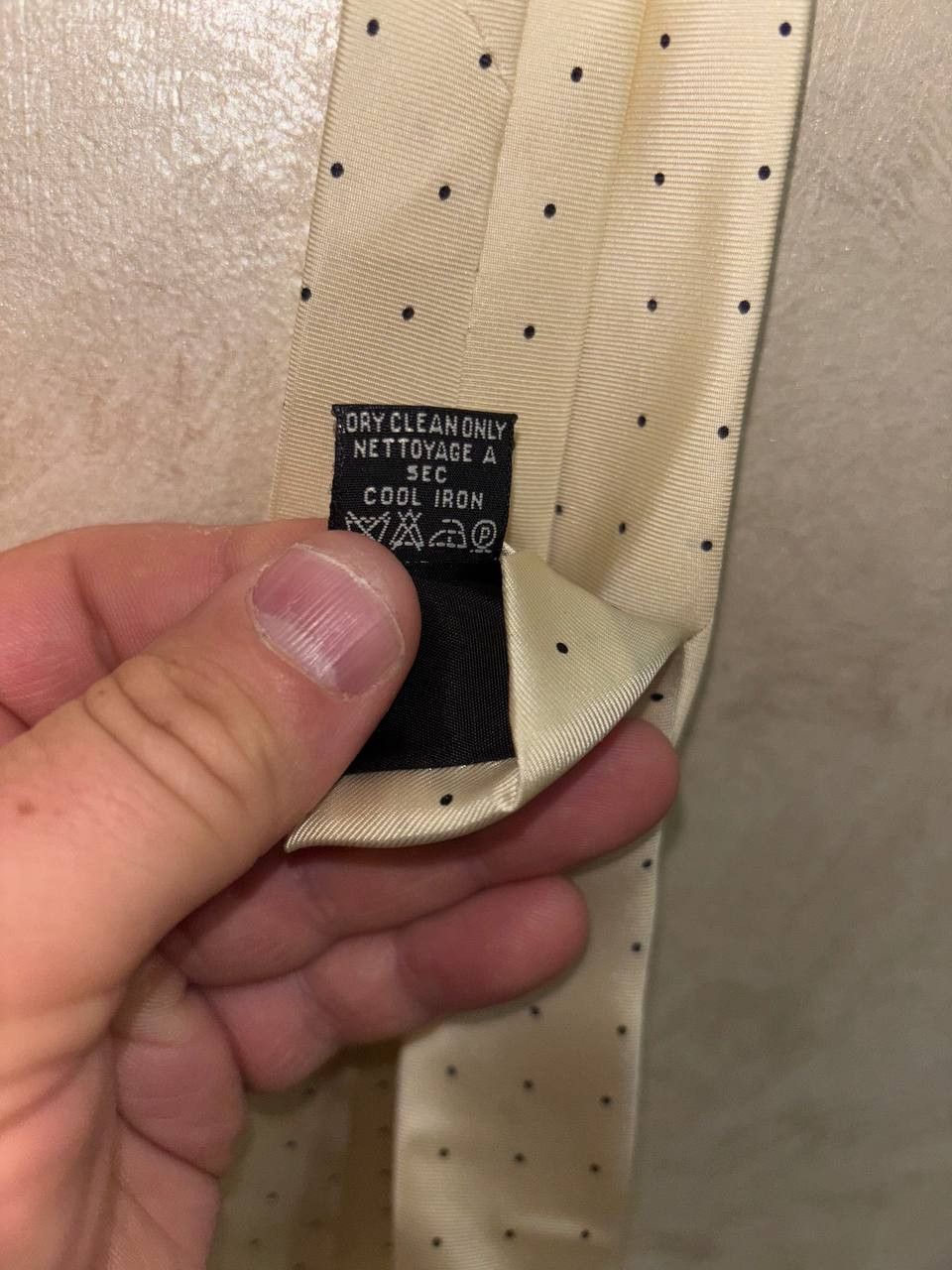 Hugo Boss Hugo Boss yellow polka dot men's tie,100% silk,made in Italy Size ONE SIZE - 4 Thumbnail