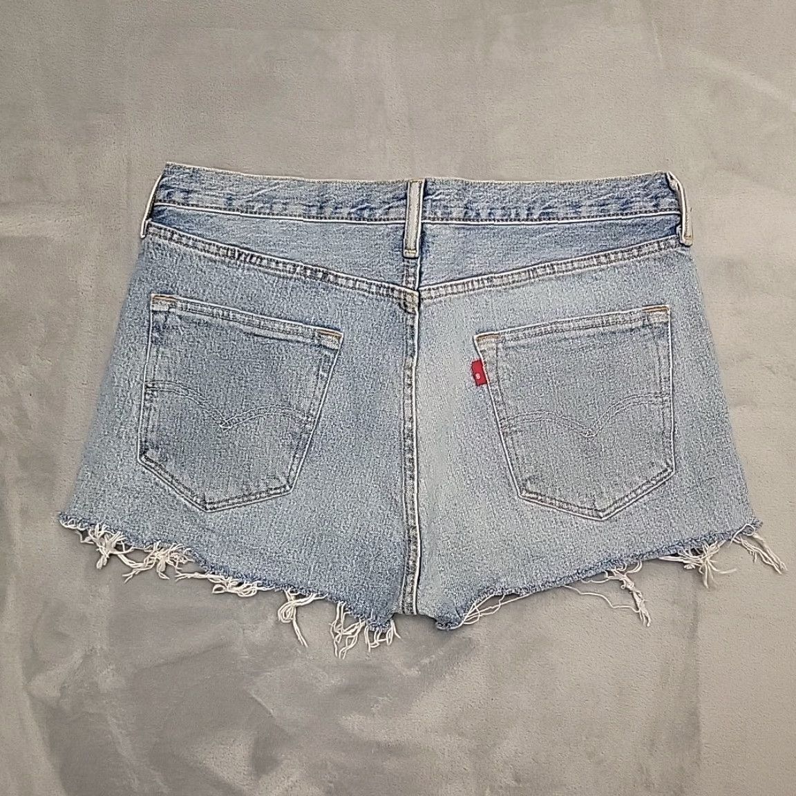 Levi's VTG Levis 501 Jorts 32x Faded Blue Denim Booty Biker Short Shorts Daisy Duke Denim Cotton Jeans Women 32 Size 24" / US 00 / IT 34 - 6 Thumbnail
