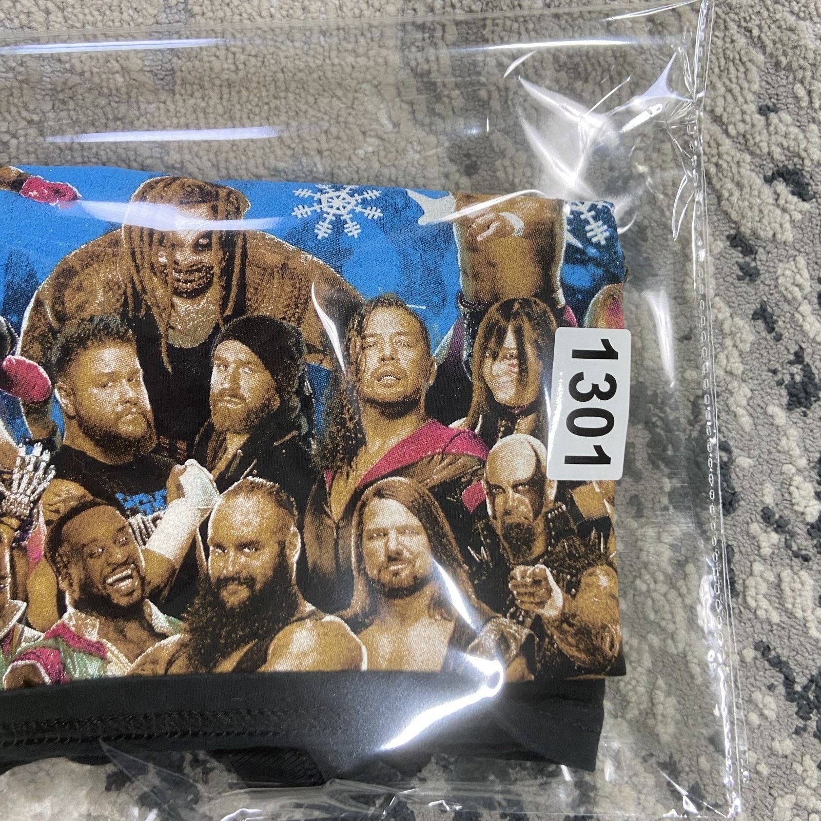 & Other Stories Authentic WWE Live Road Wrestlemania T Shirt Youth Medium Size US M / EU 48-50 / 2 - 7 Thumbnail