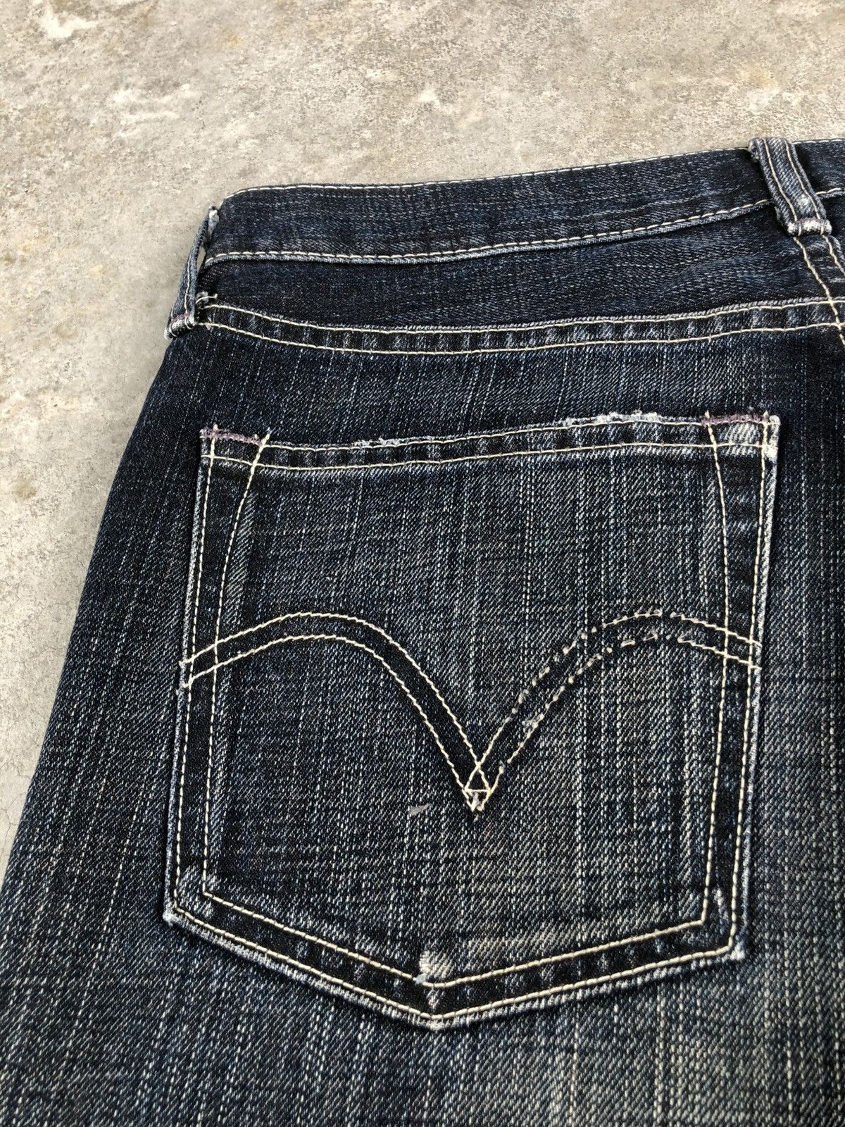 If Six Was Nine Y2k Levi’s 507 Flared Jeans Distressed Jeans Size US 31 - 17 Thumbnail