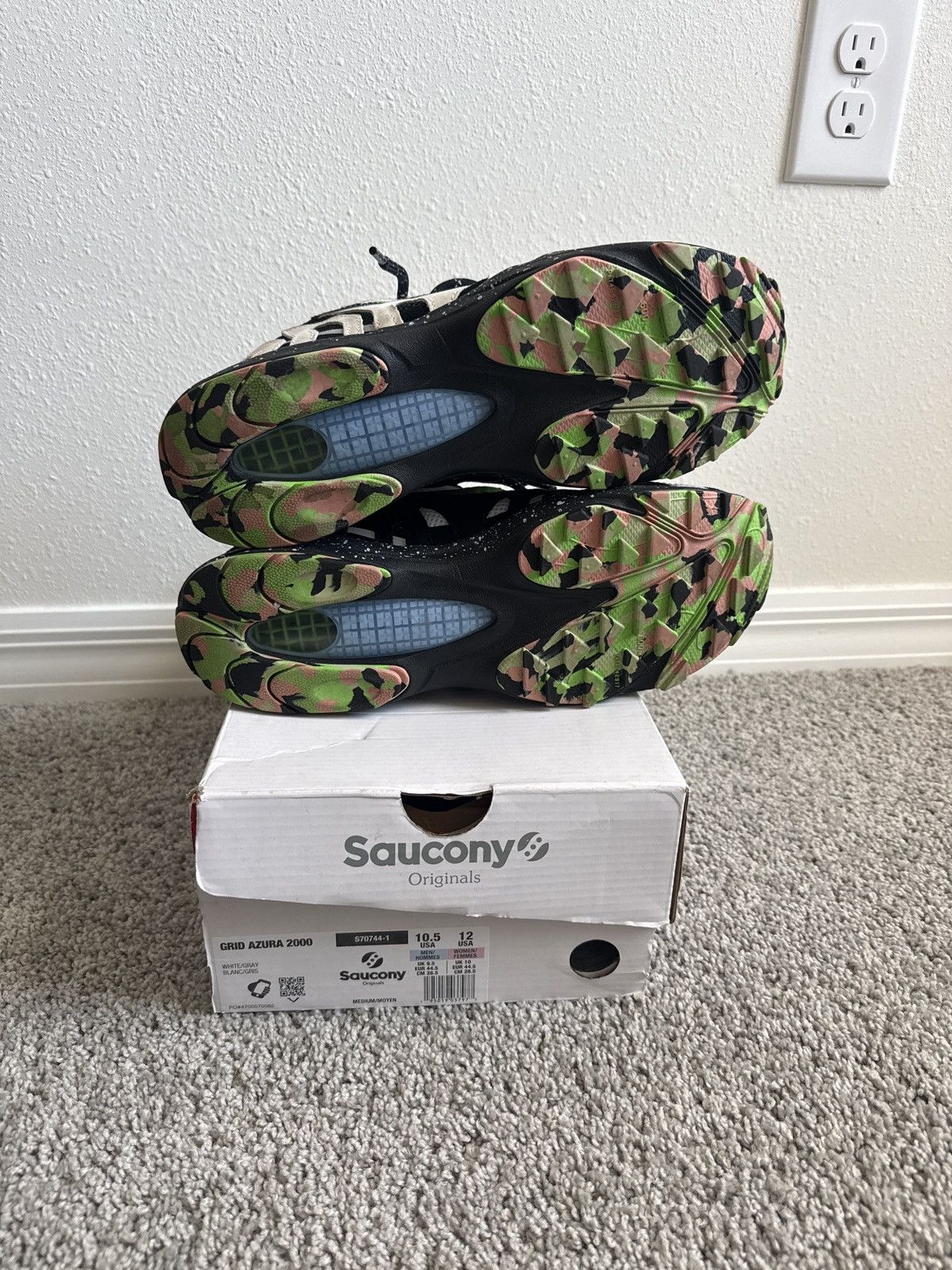 Saucony Grid Azura 2000 “OtherWorld” Size US 10.5 / EU 43-44 - 7 Thumbnail
