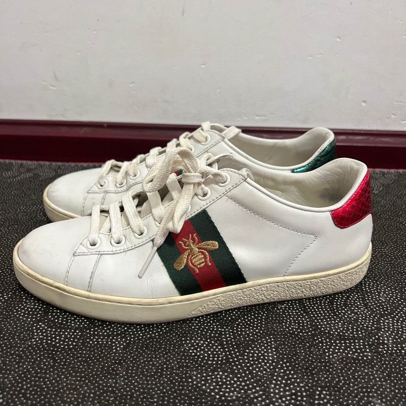 Gucci Gucci ACE Embroidered Fashion Sneakers for Women 0079 Size US 5 / IT 35 - 1 Thumbnail