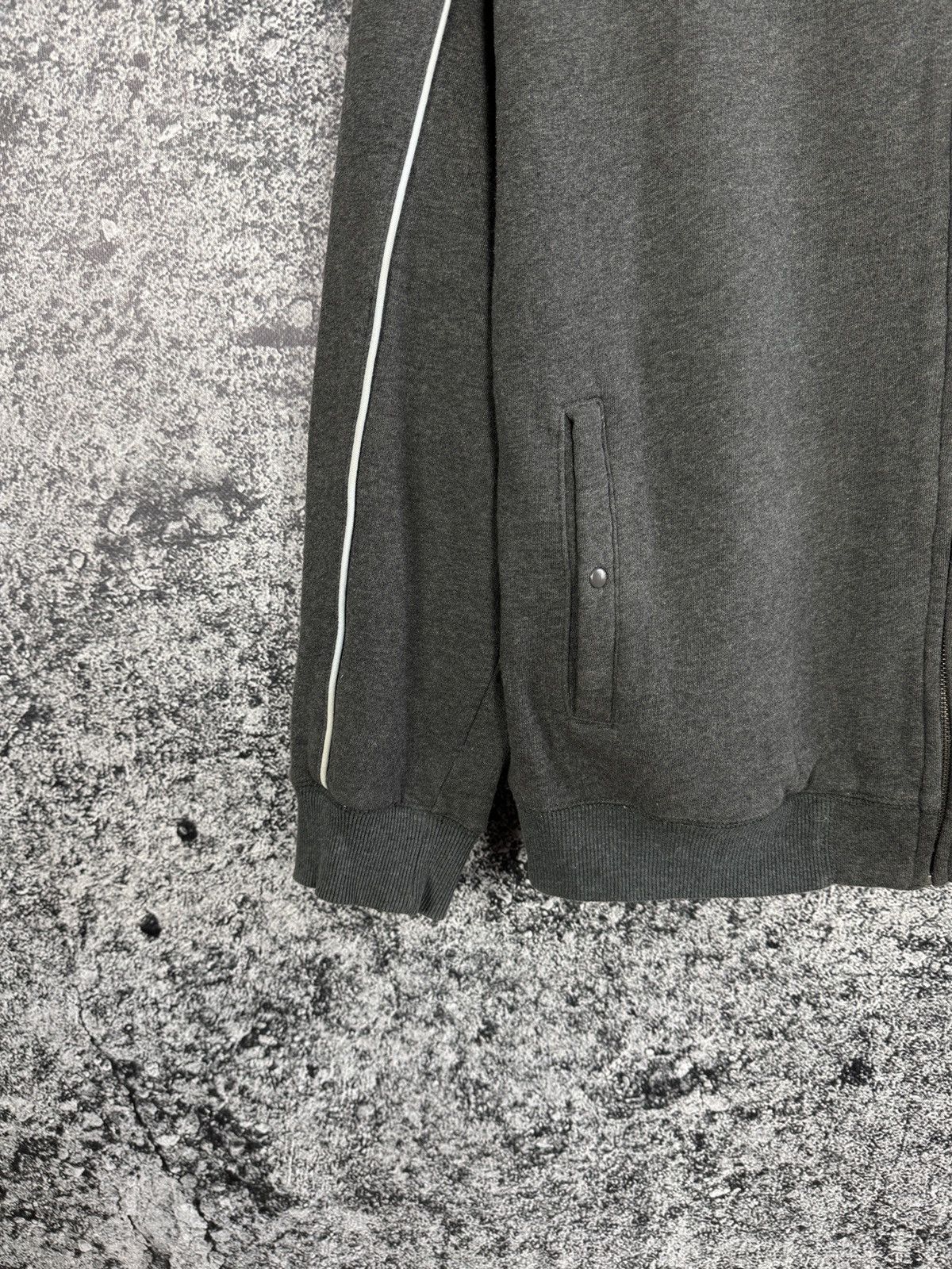 Nike Nike Air Full Zip Track Jacket Streetwear Vintage Size L Size US L / EU 52-54 / 3 - 4 Thumbnail