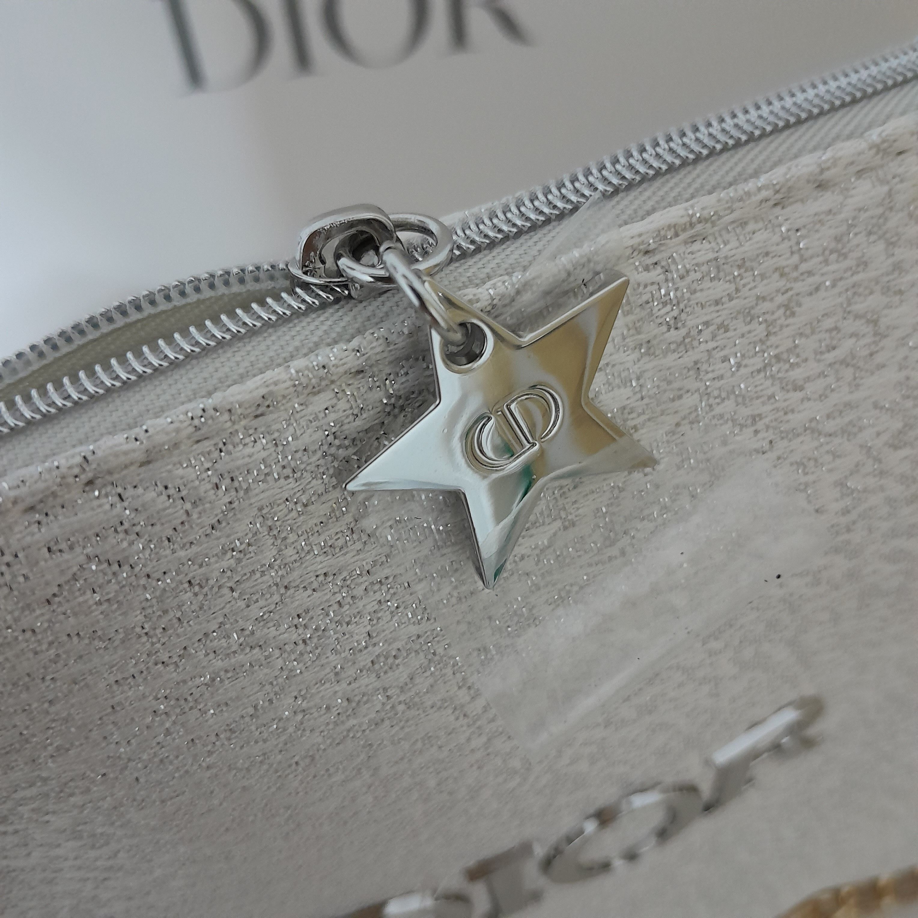 Dior Dior Holiday Collection Makeup Bag Size ONE SIZE - 7 Thumbnail