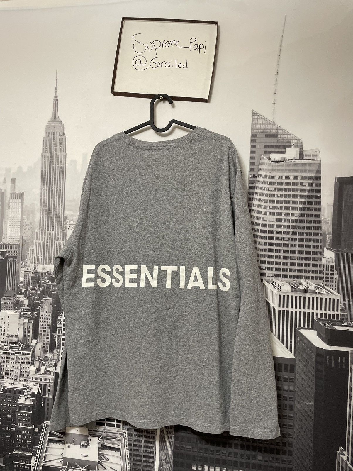 Fear of God 💥Fear of God Essentials Boxy Long Sleeve Tee Grey SZ Small Size US S / EU 44-46 / 1 - 1 Thumbnail