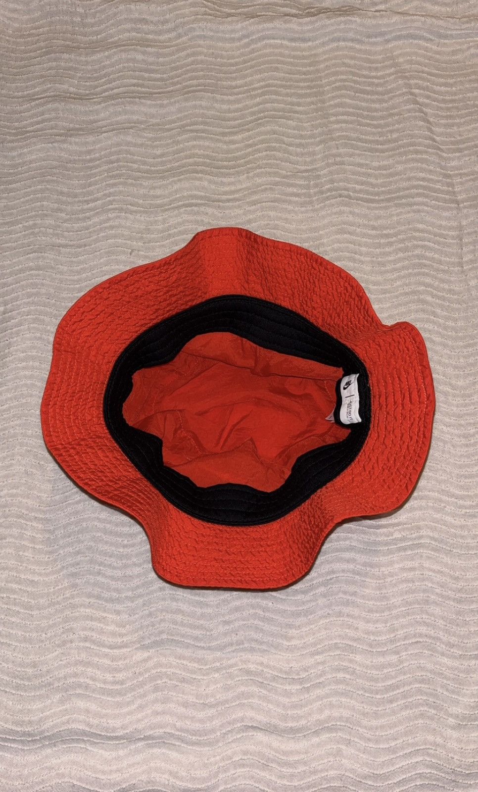 Nike × Stussy Nike x Stüssy Bob Bucket Hat Habanero Red Size ONE SIZE - 3 Thumbnail