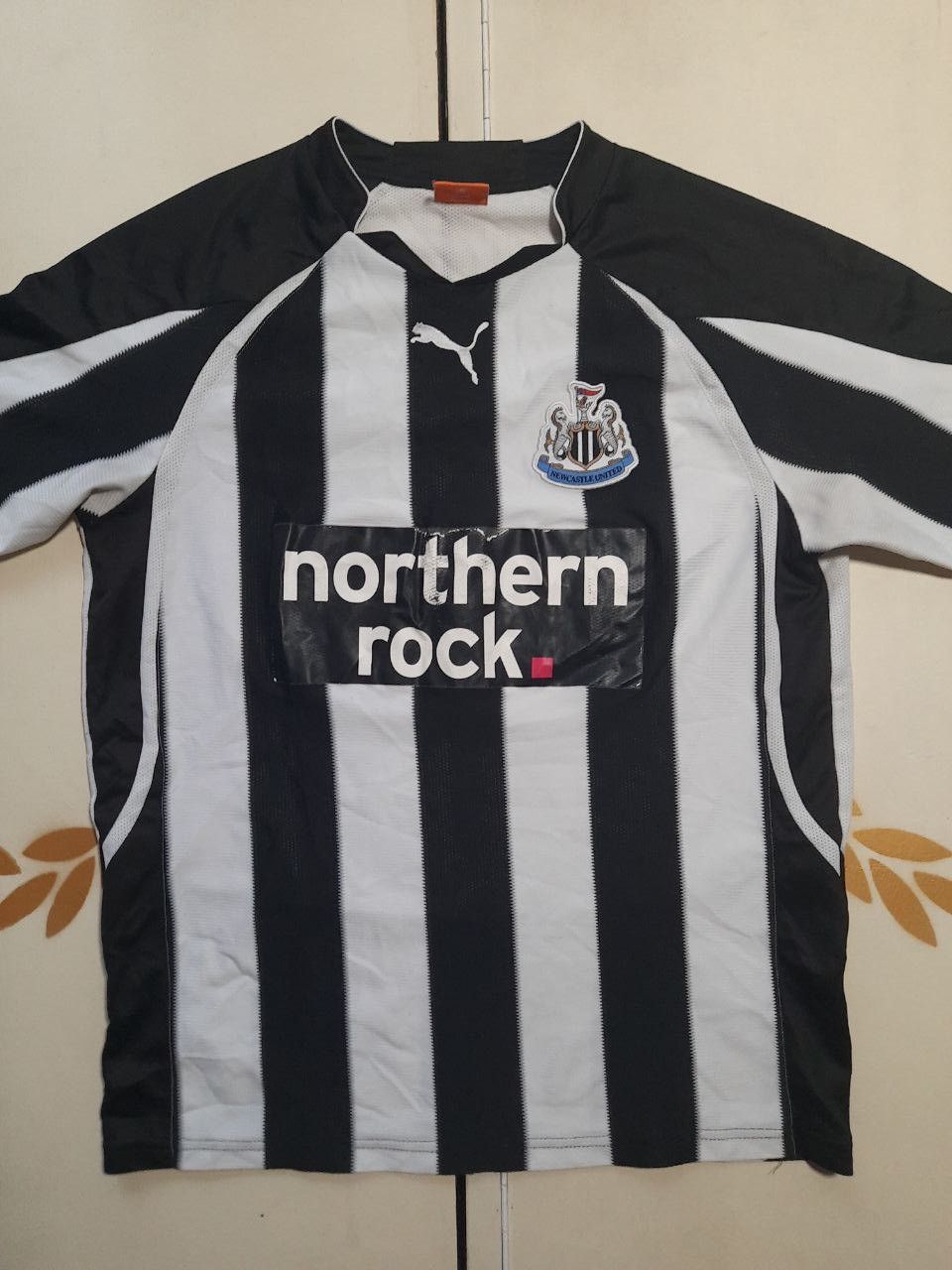 Puma Puma Newcastle United Home Jersey 2010-2011 Size US M / EU 48-50 / 2 - 3 Thumbnail