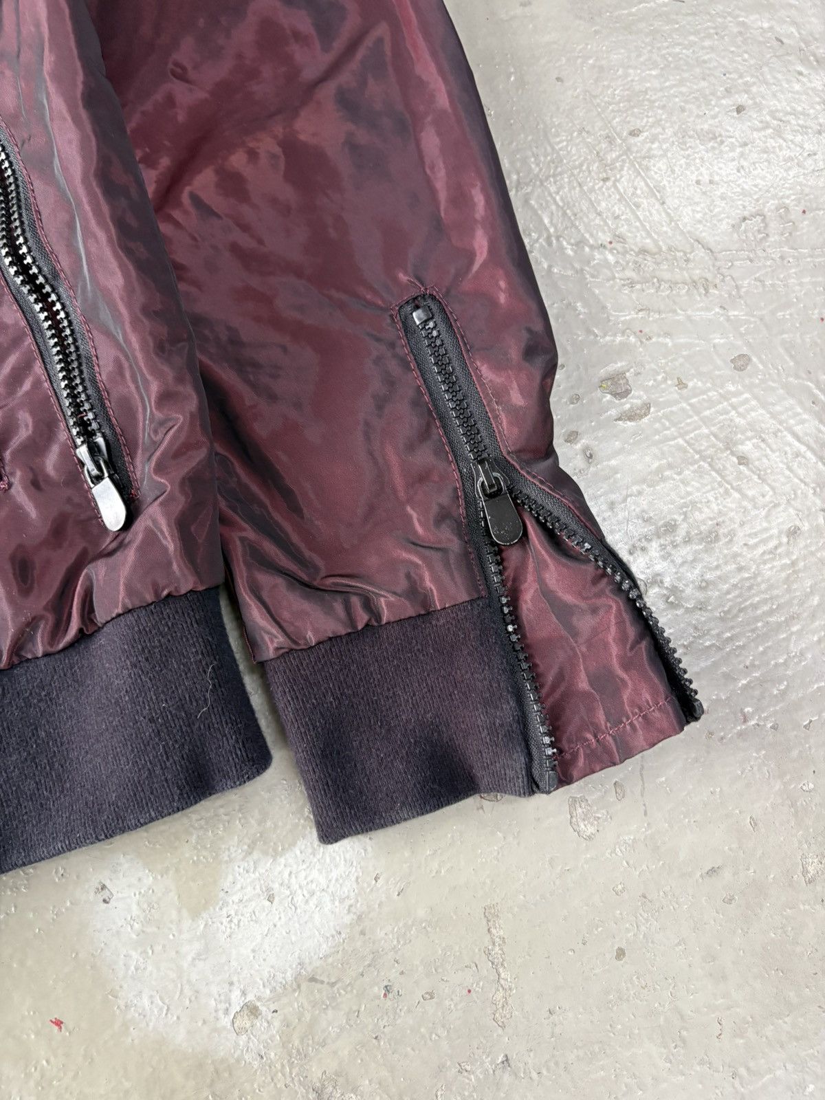 Le Grande Bleu (L.G.B.) Vintage Gordral Maroon Velvet Jacket Shiny Size US M / EU 48-50 / 2 - 2 Thumbnail