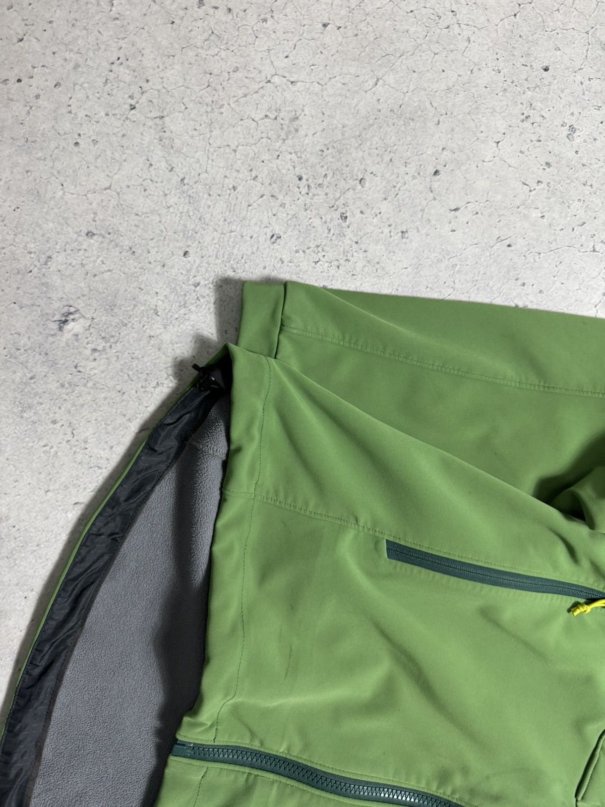 Arc'teryx Arc’teryx Men’s Soft-Shell Outdoor Jacket Size M Vintage Size US M / EU 48-50 / 2 - 3 Thumbnail