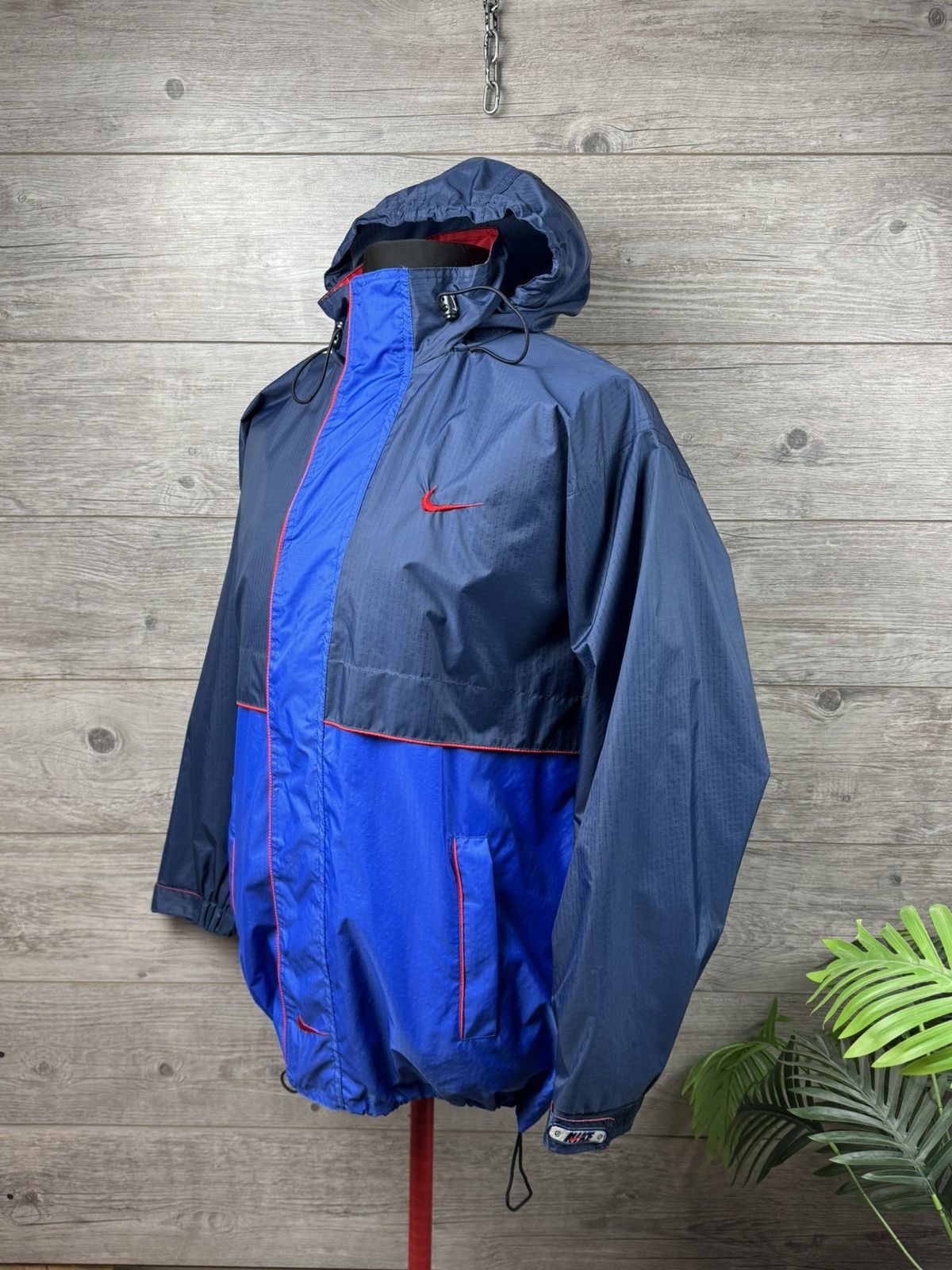 Vintage NIKE VINTAGE JACKET 90s SIZE M Size US M / EU 48-50 / 2 - 6 Thumbnail
